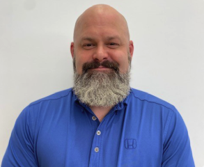 Staff member Brent Elliott from ID_41d94b