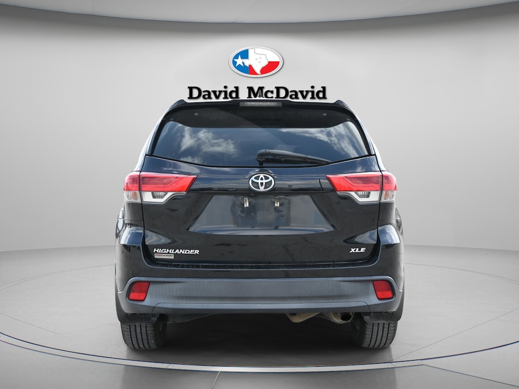 Used 2019 Toyota Highlander XLE V6 SUV