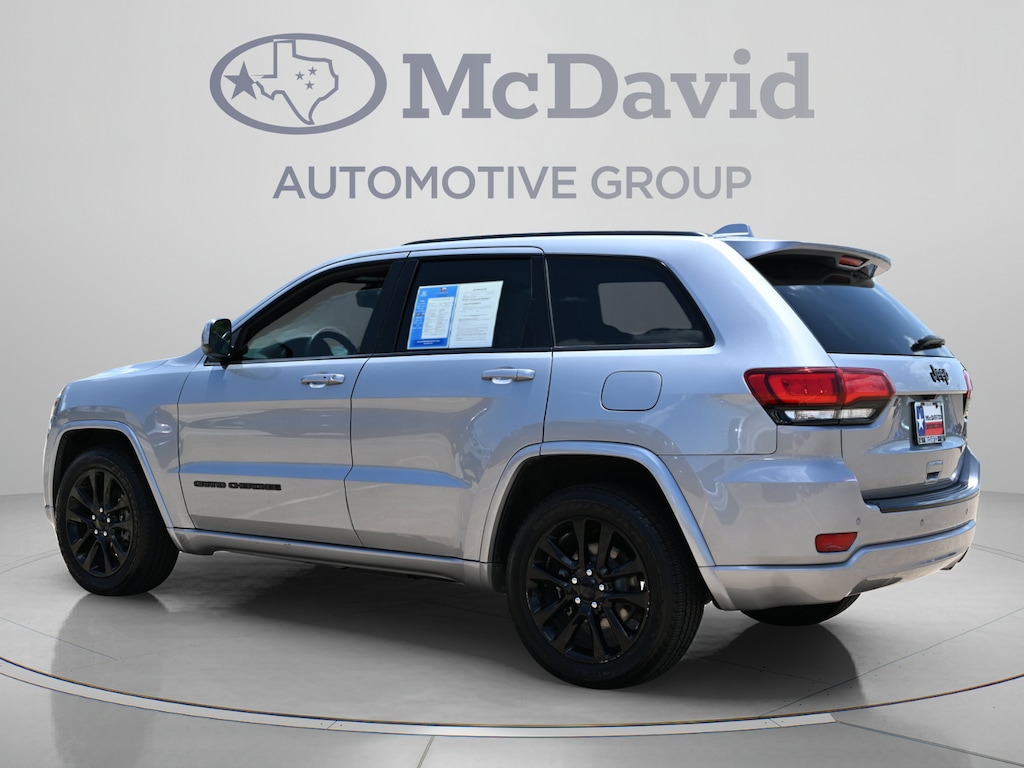 Used 2018 Jeep Grand Cherokee Laredo RWD SUV