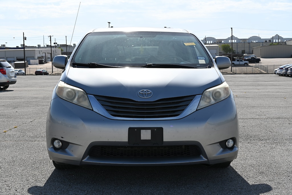 Used 2011 Toyota Sienna XLE V6 Van