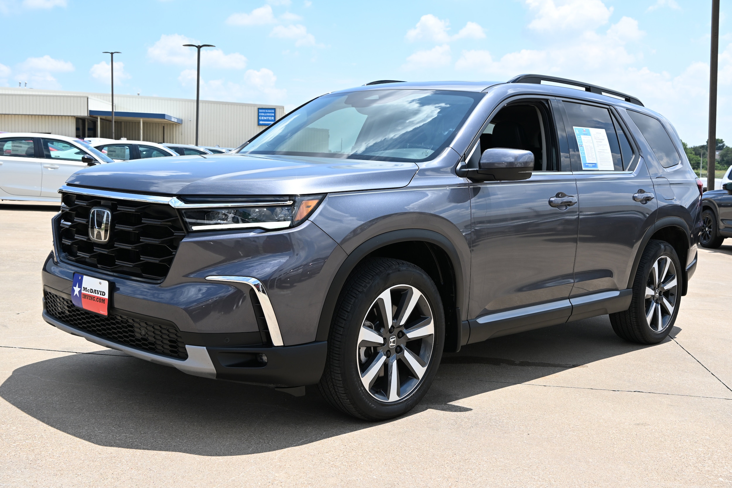 2024 Honda Pilot Touring AWD's photo