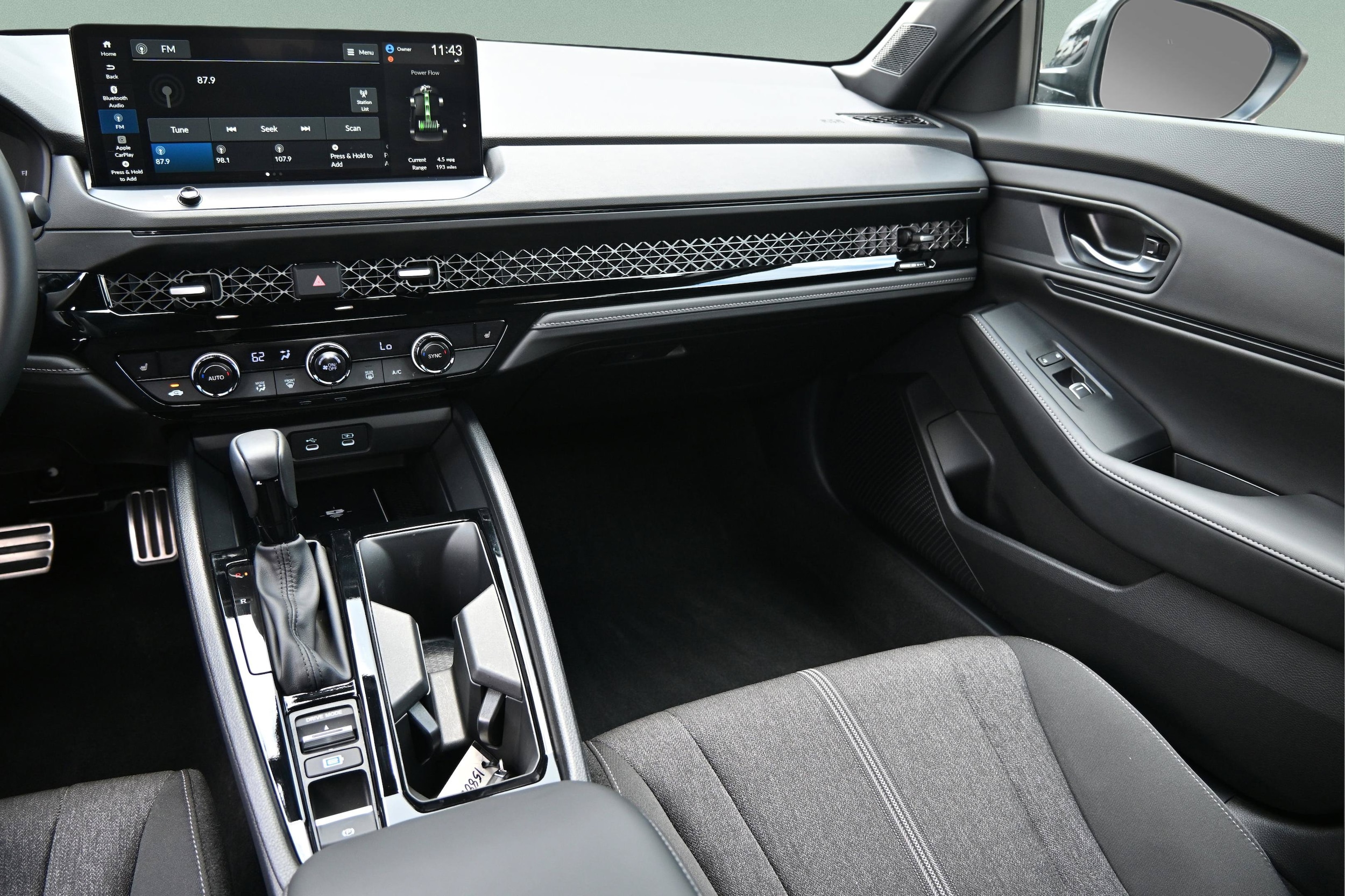 2025 Honda Accord Hybrid Sport - Photo 13