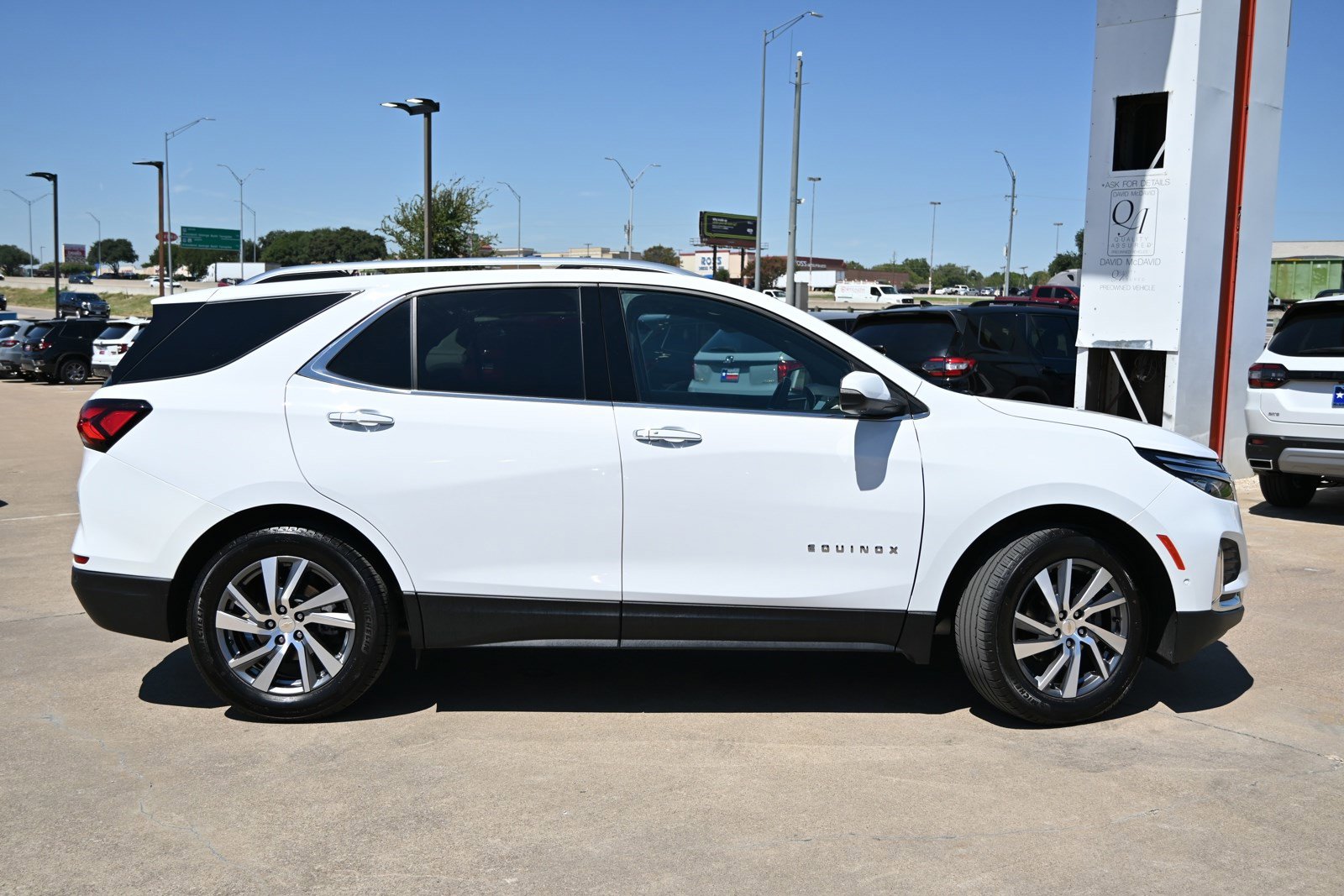 Used 2023 Chevrolet Equinox Premier with VIN 3GNAXNEG5PL215591 for sale in Irving, TX