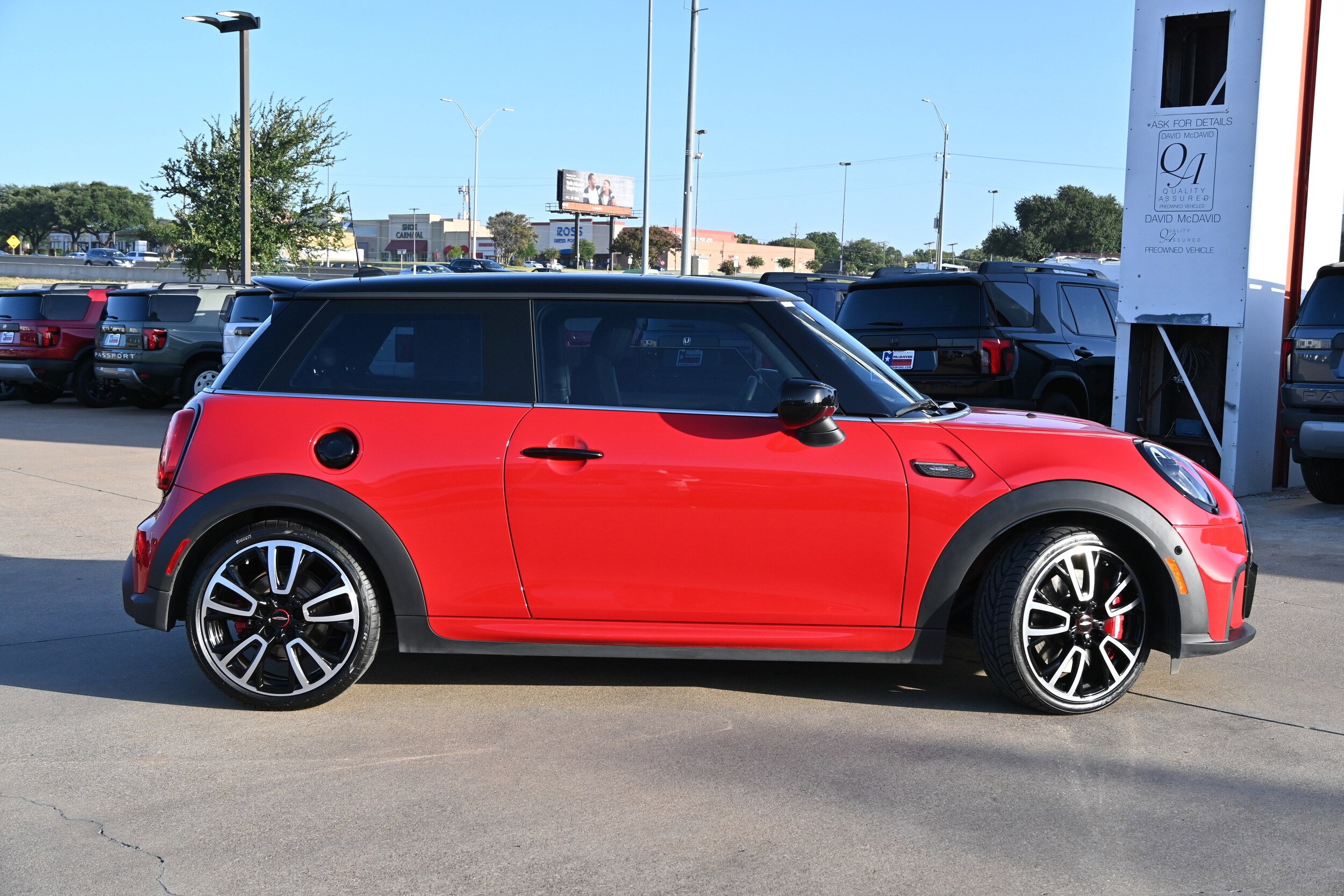 2023 Mini Cooper 2 Door Hardtop photo 2