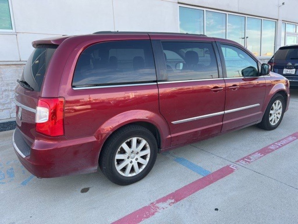 Used 2015 Chrysler Town & Country Touring Van