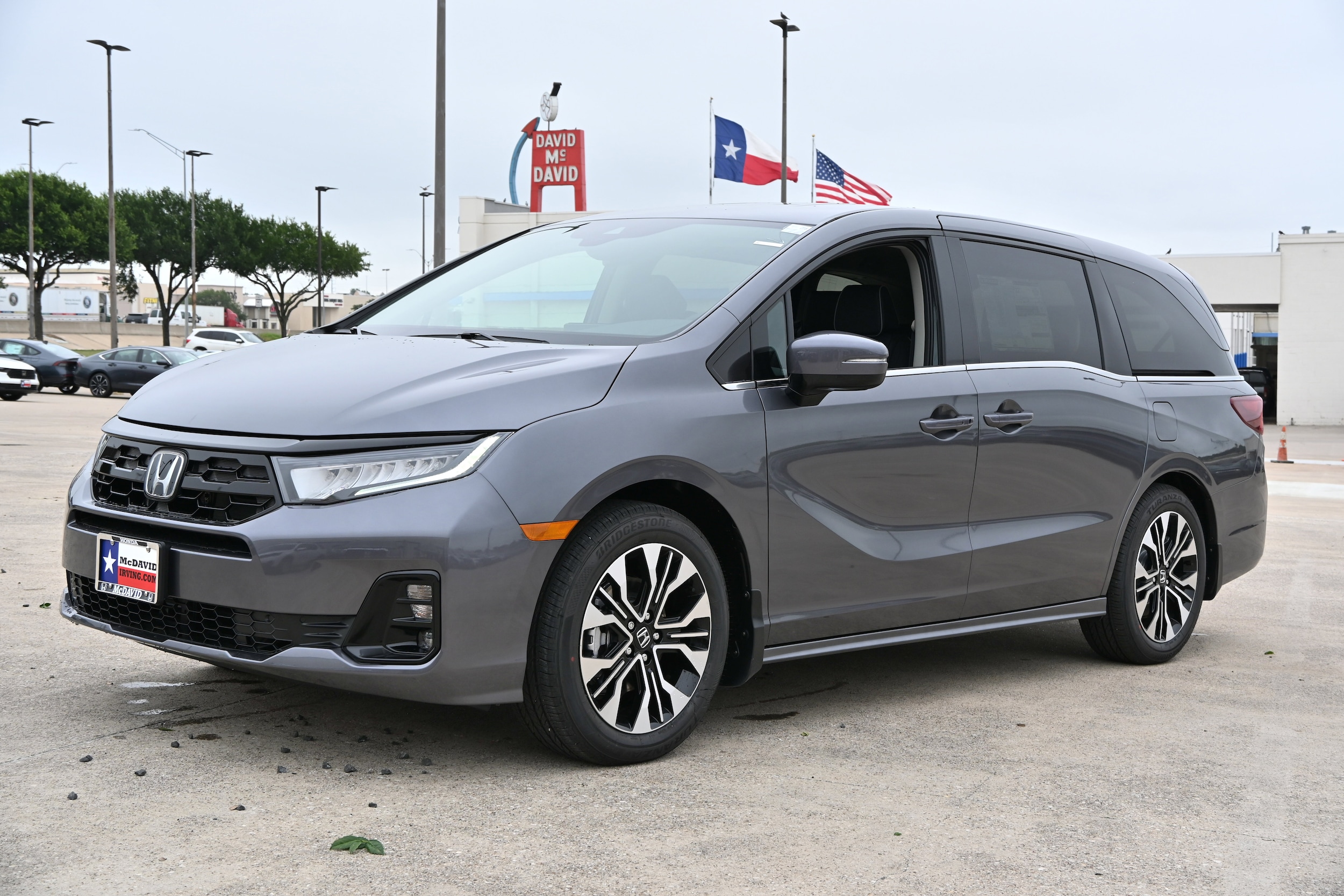 2026 Honda Odyssey Elite's photo