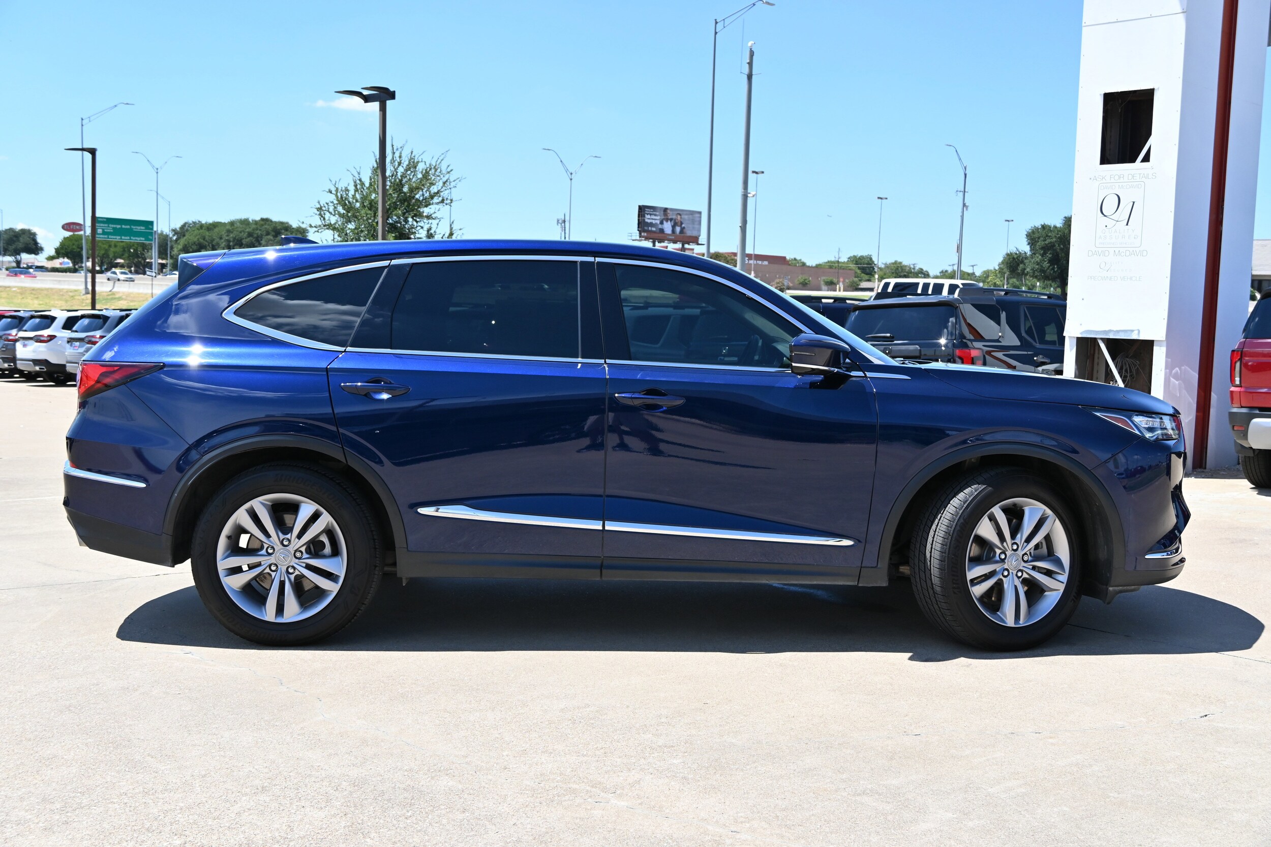 2024 Acura MDX SH-AWD photo 2