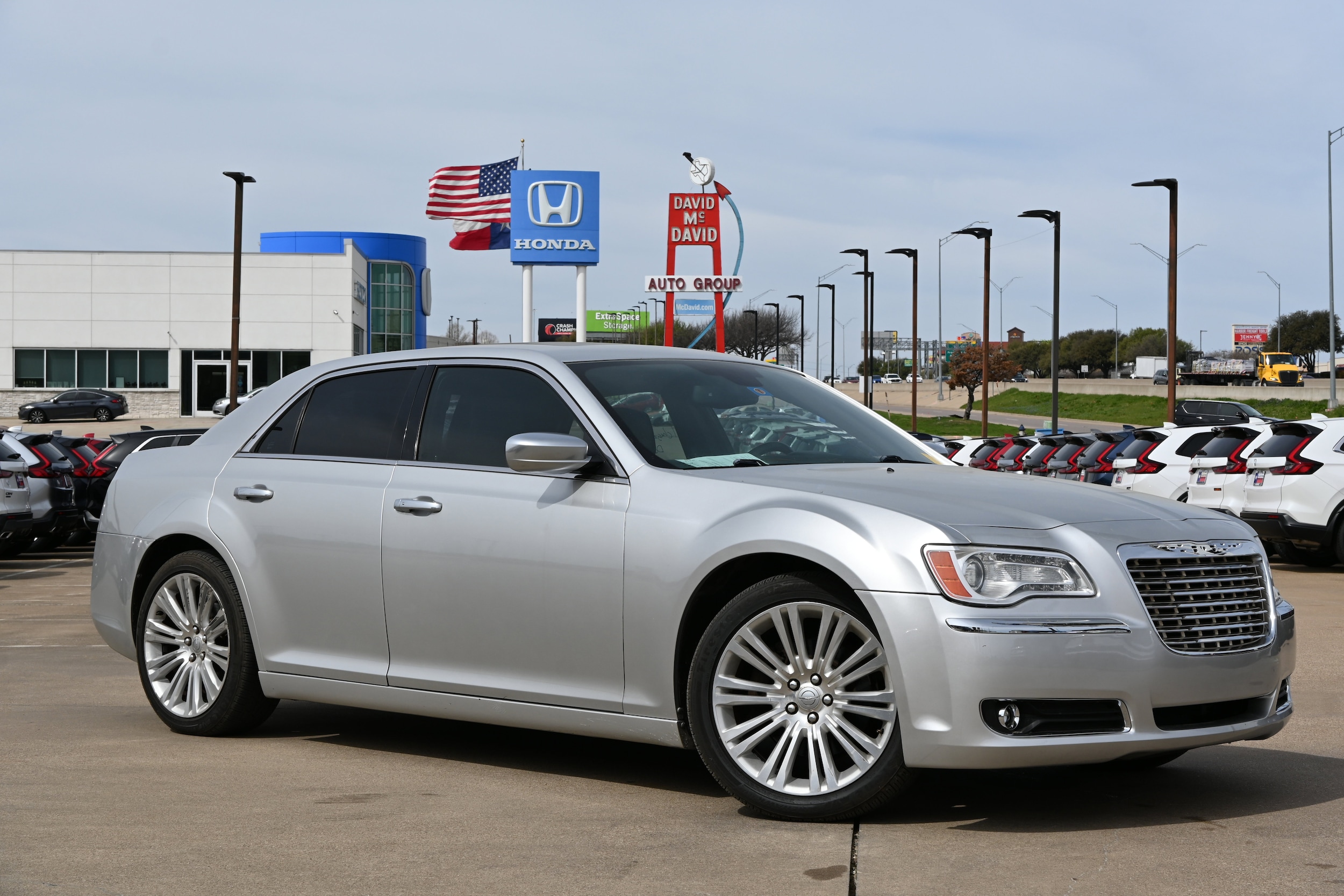 2012 Chrysler 300 Luxury Series