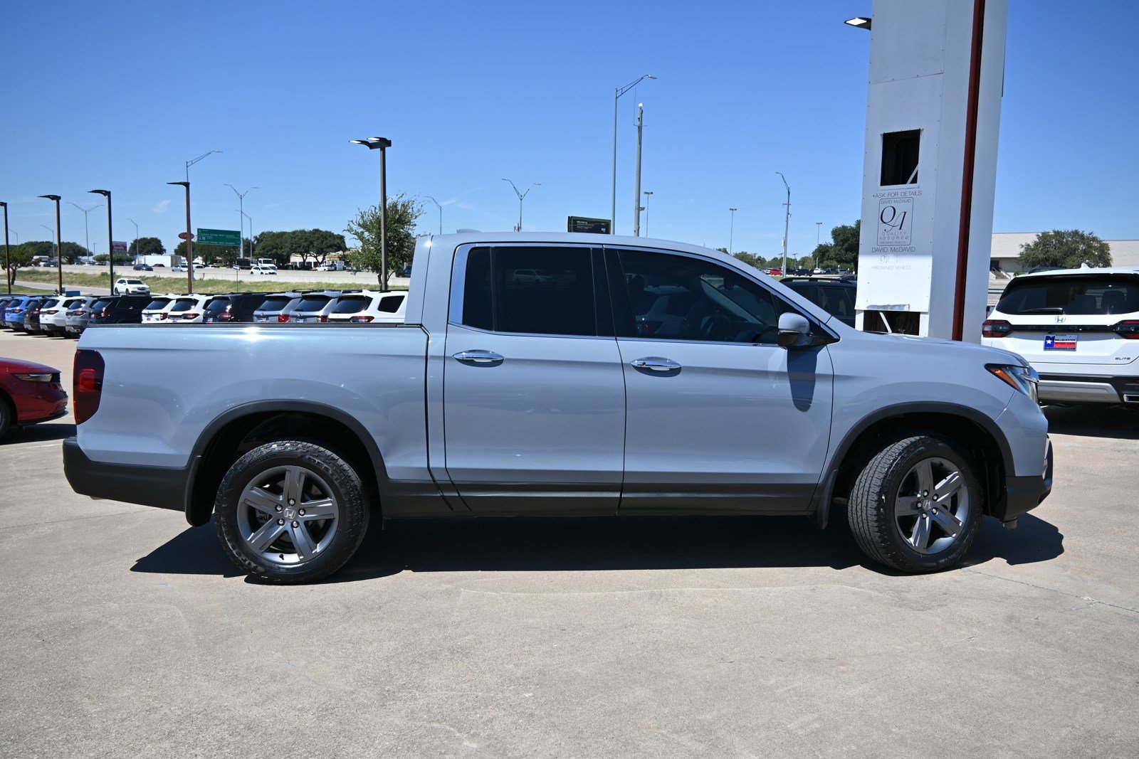 Used 2022 Honda Ridgeline RTL-E with VIN 5FPYK3F73NB020553 for sale in Irving, TX