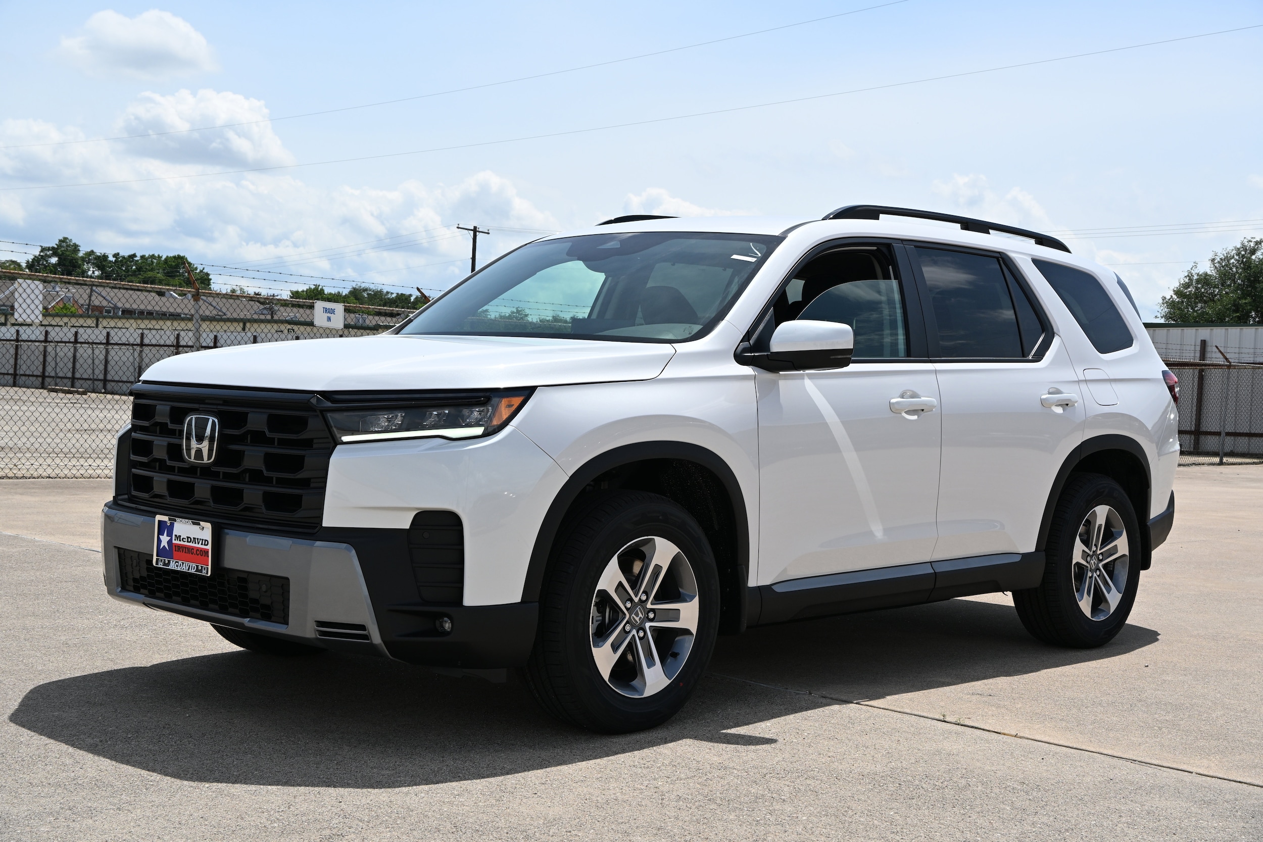 2026 Honda Pilot EX-L 2WD's photo