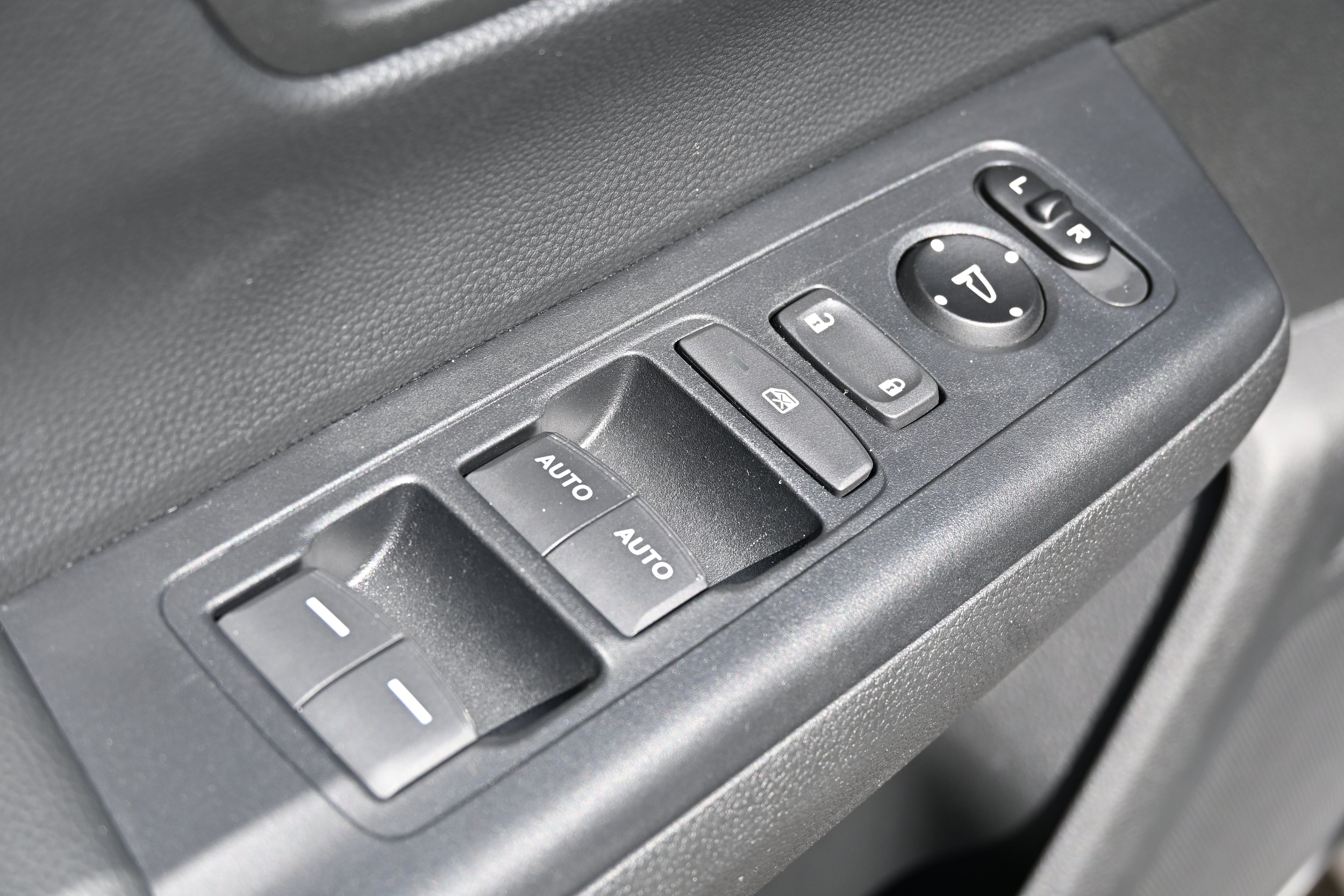 2024 Honda CR-V Sport - Photo 19
