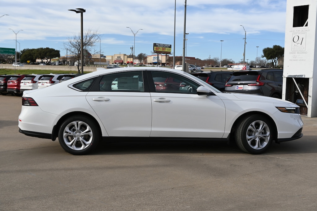 New 2025 Honda Accord LX Sedan