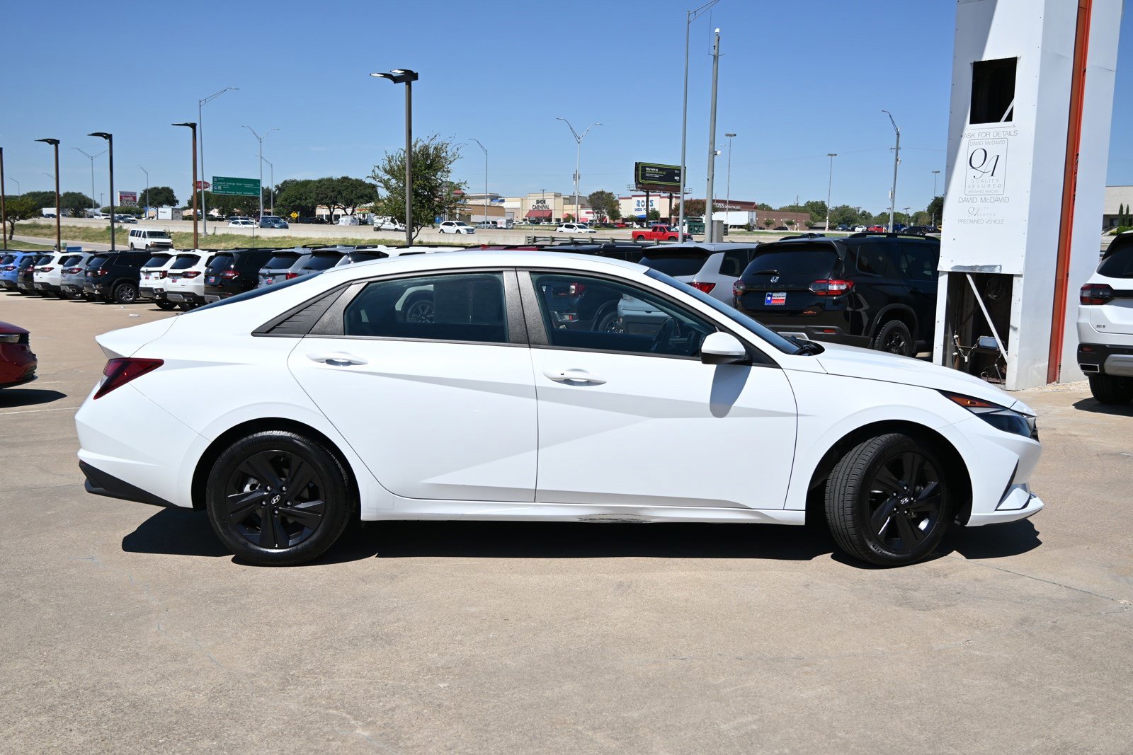 Used 2021 Hyundai Elantra SEL with VIN 5NPLM4AG5MH033833 for sale in Irving, TX