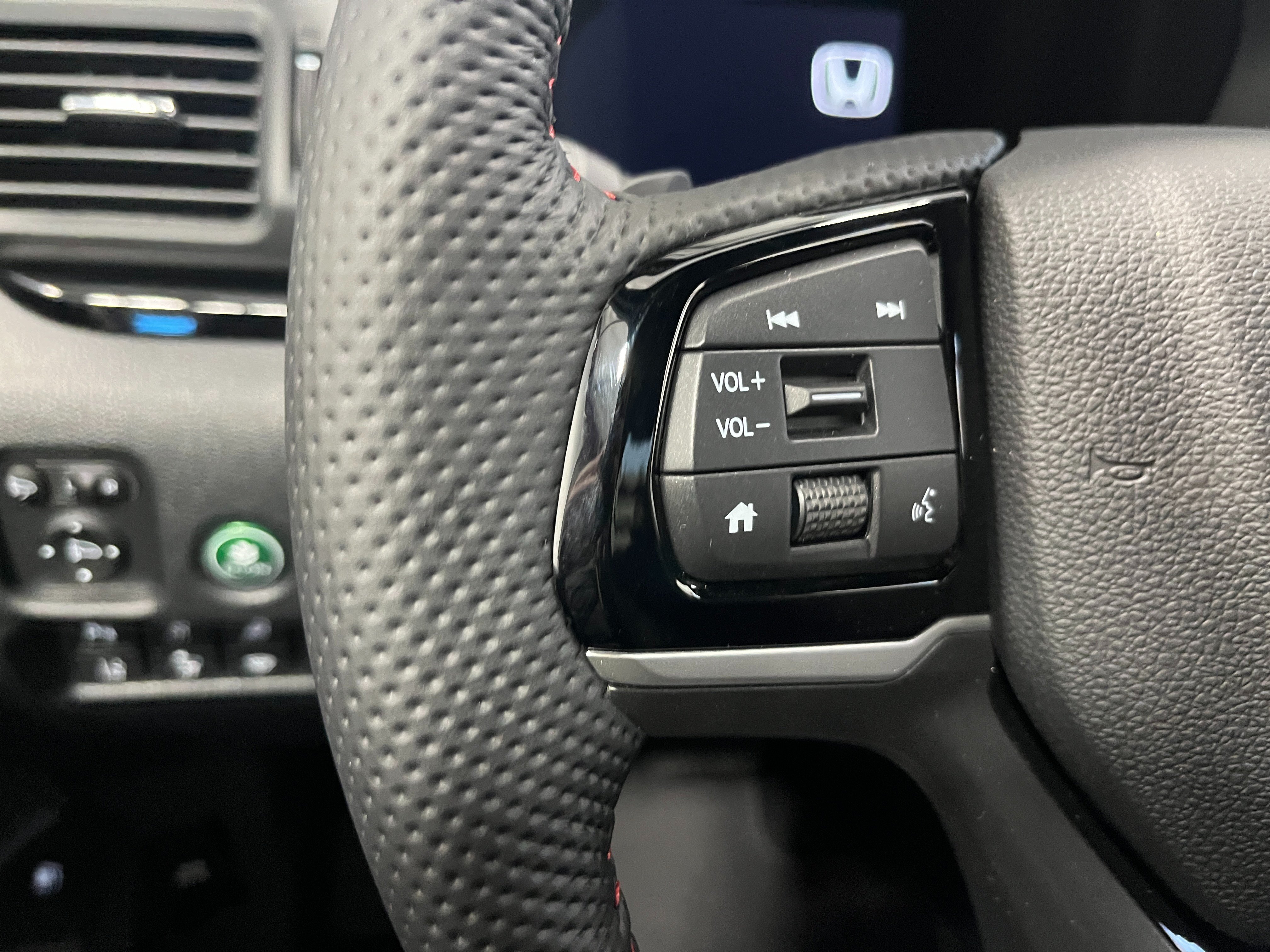 2026 Honda Ridgeline Black Edition - Photo 15
