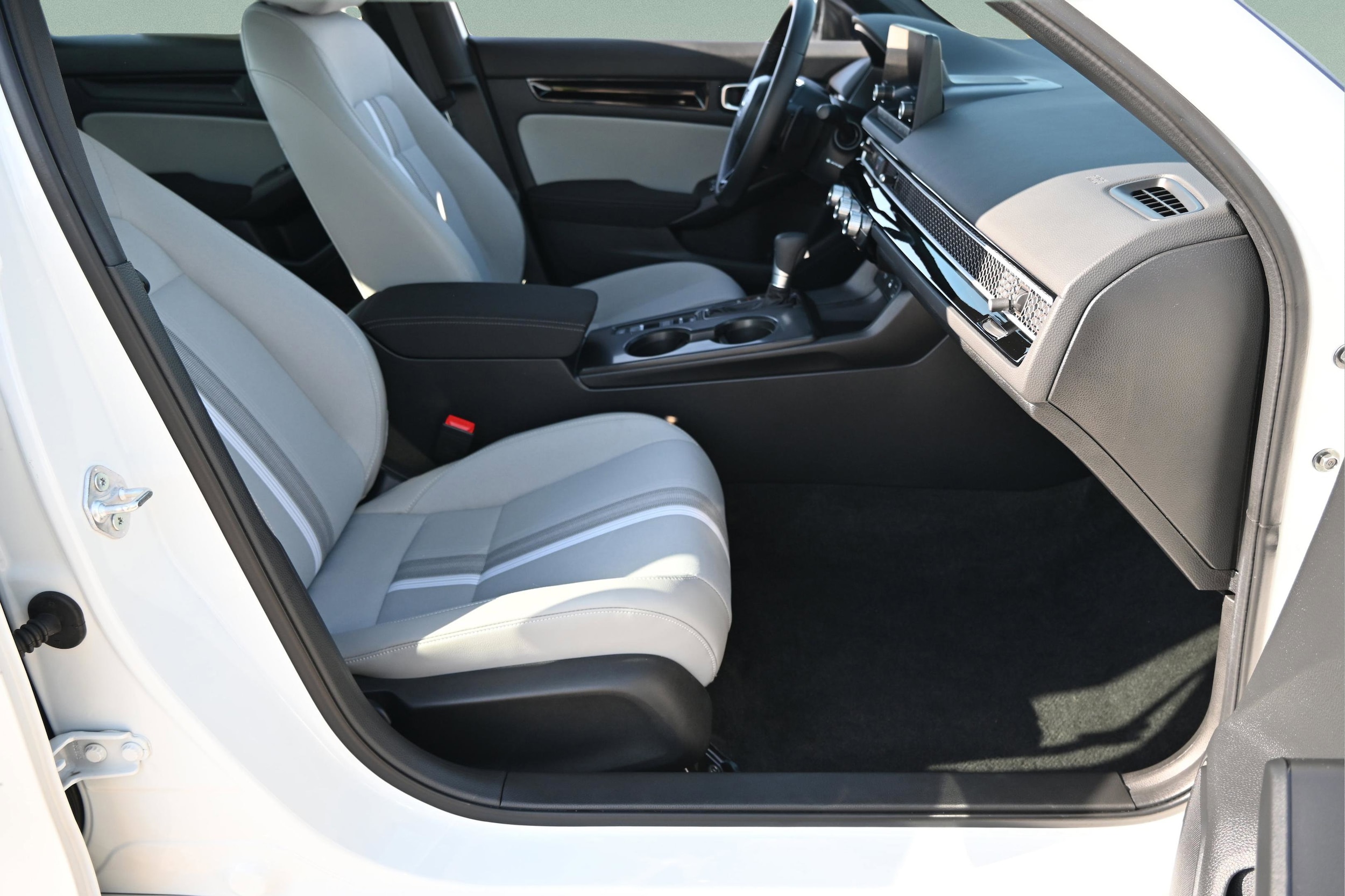 2026 Honda Civic Sport - Photo 16