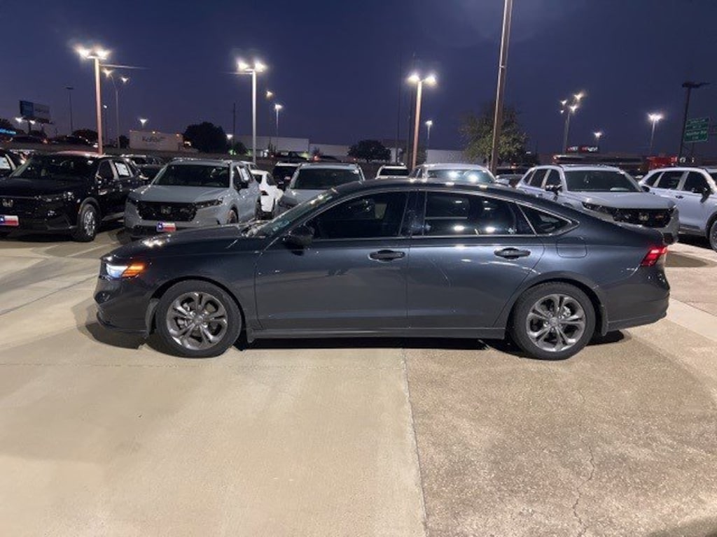 Used 2023 Honda Accord EX Sedan