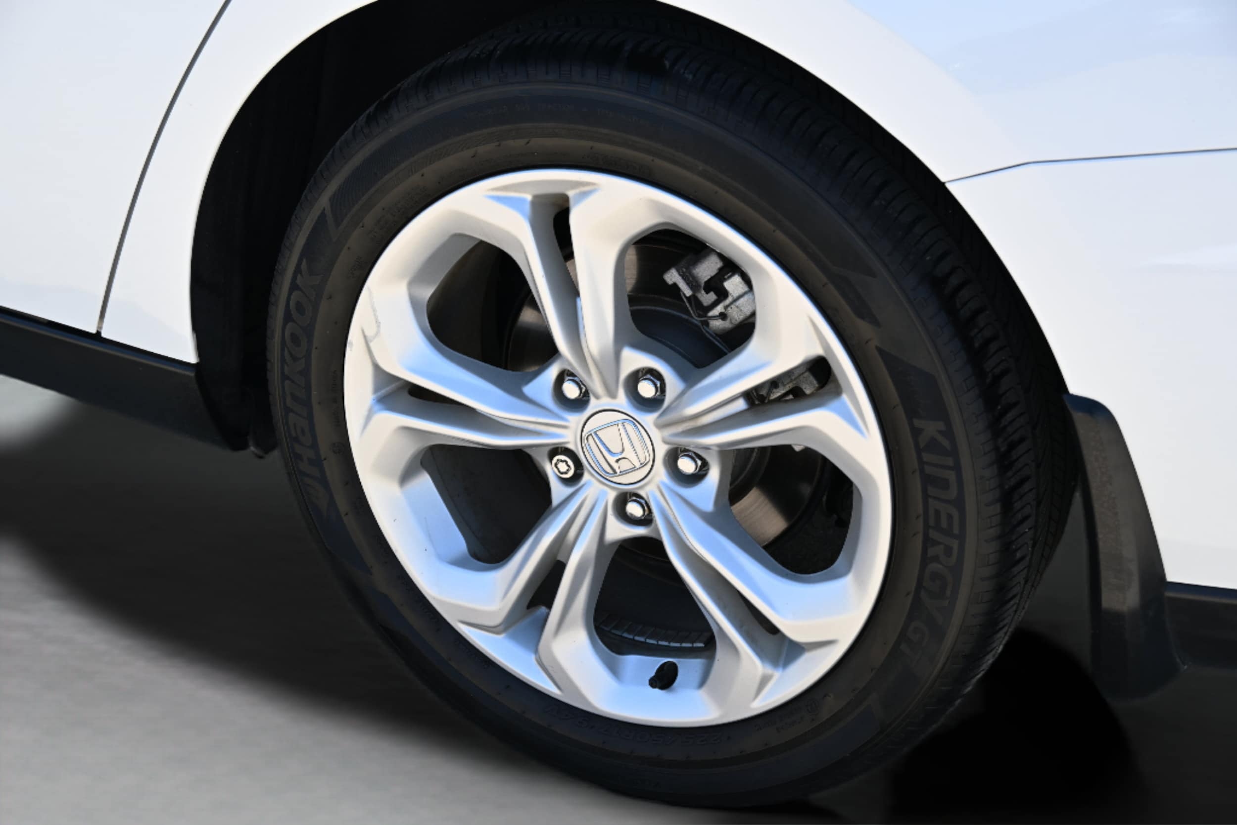 2024 Honda Accord LX - Photo 31