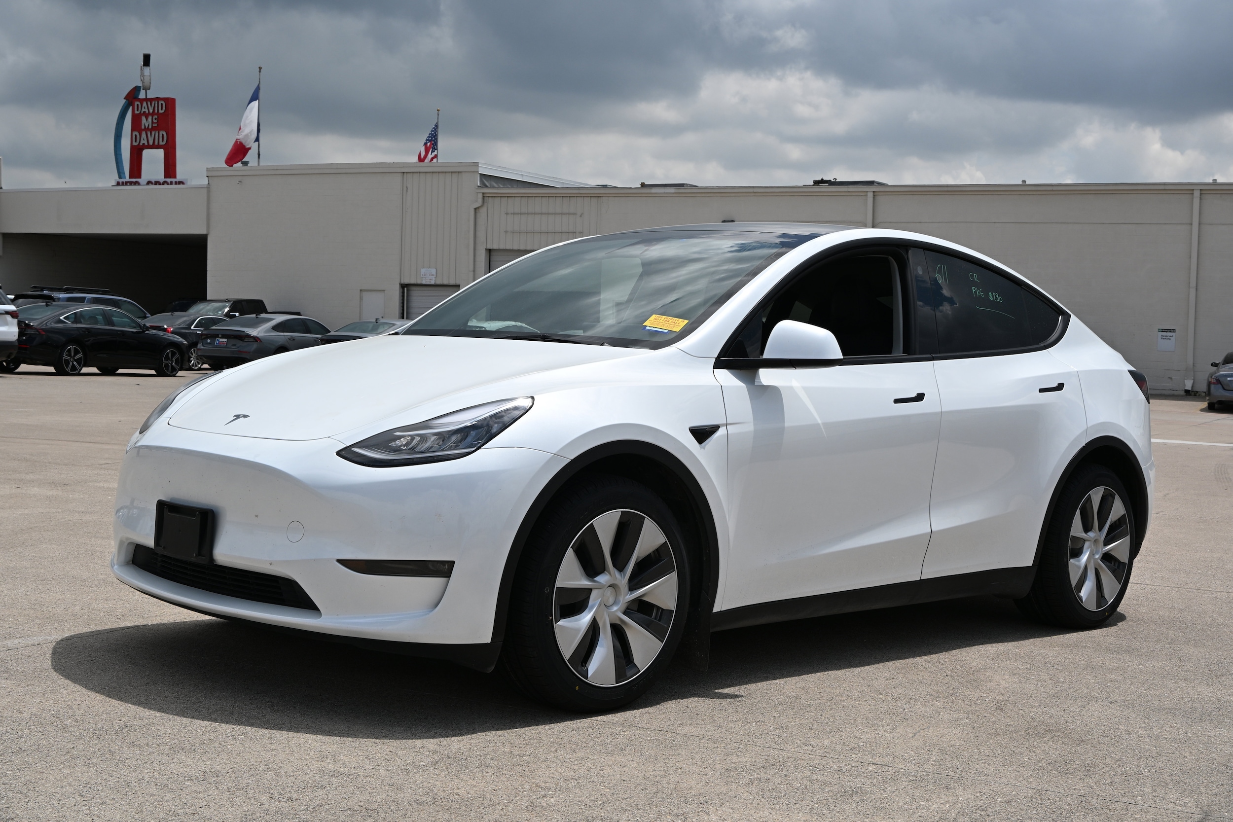 2023 Tesla Model Y Long Range Dual Motor All-Wheel Drive's photo