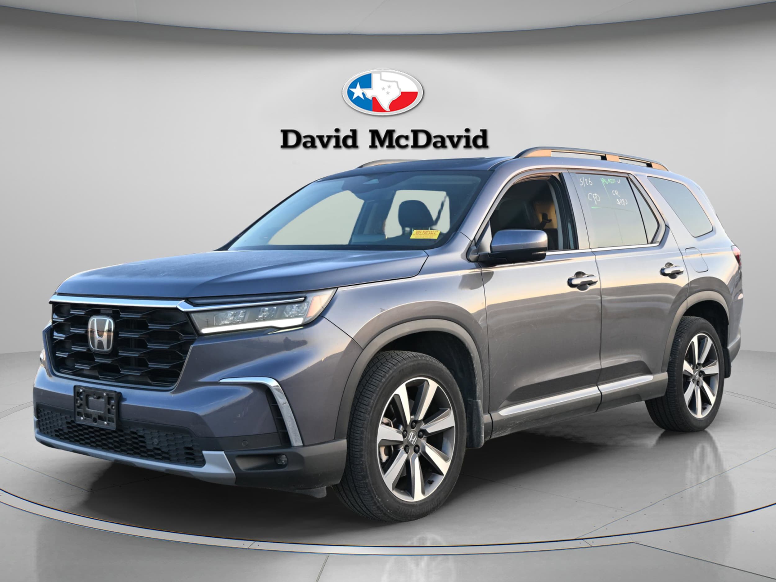 2024 Honda Pilot Touring AWD's photo