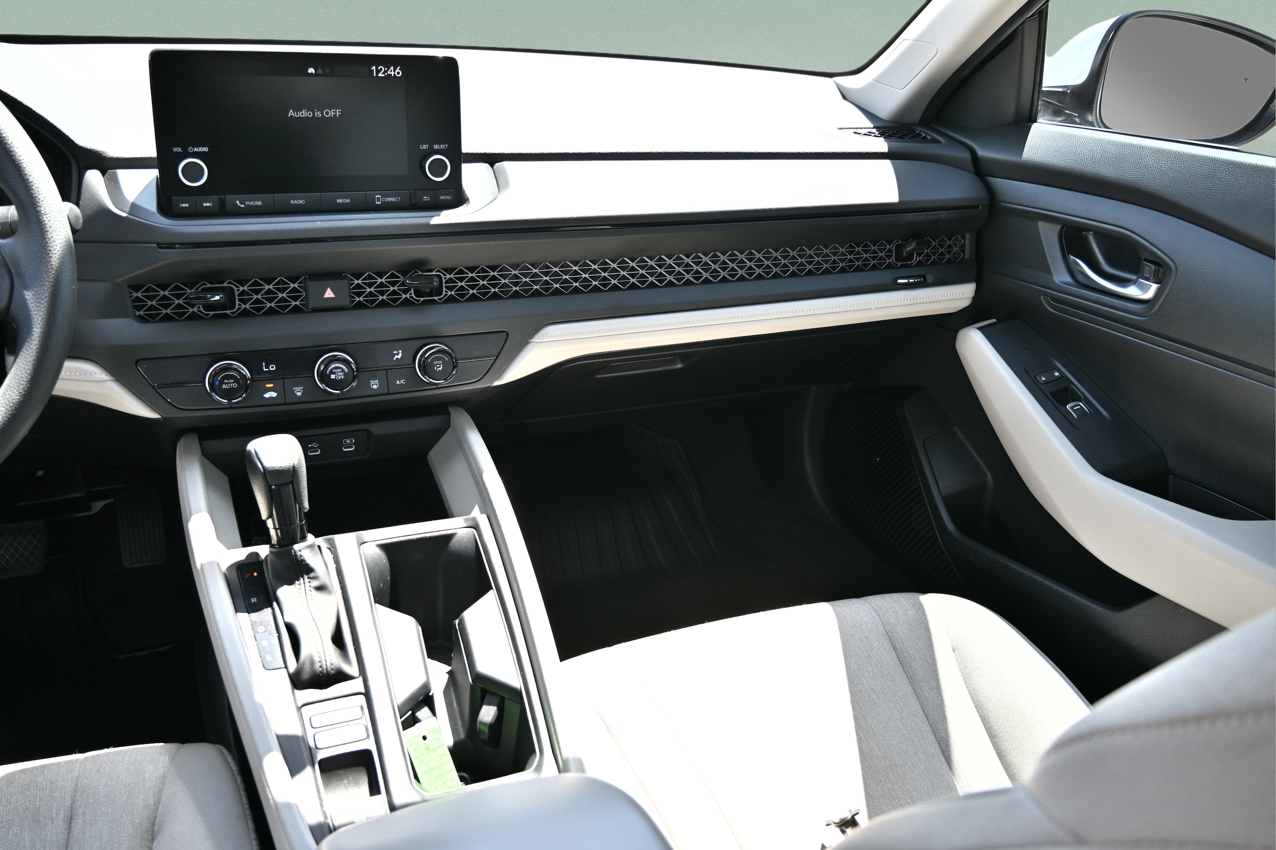 2024 Honda Accord LX - Photo 11