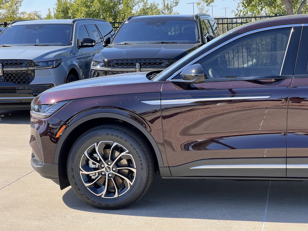 New 2025 Lincoln Nautilus Premiere SUV