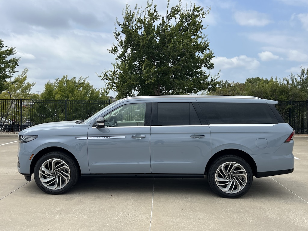 New 2027 Lincoln Navigator L Reserve SUV