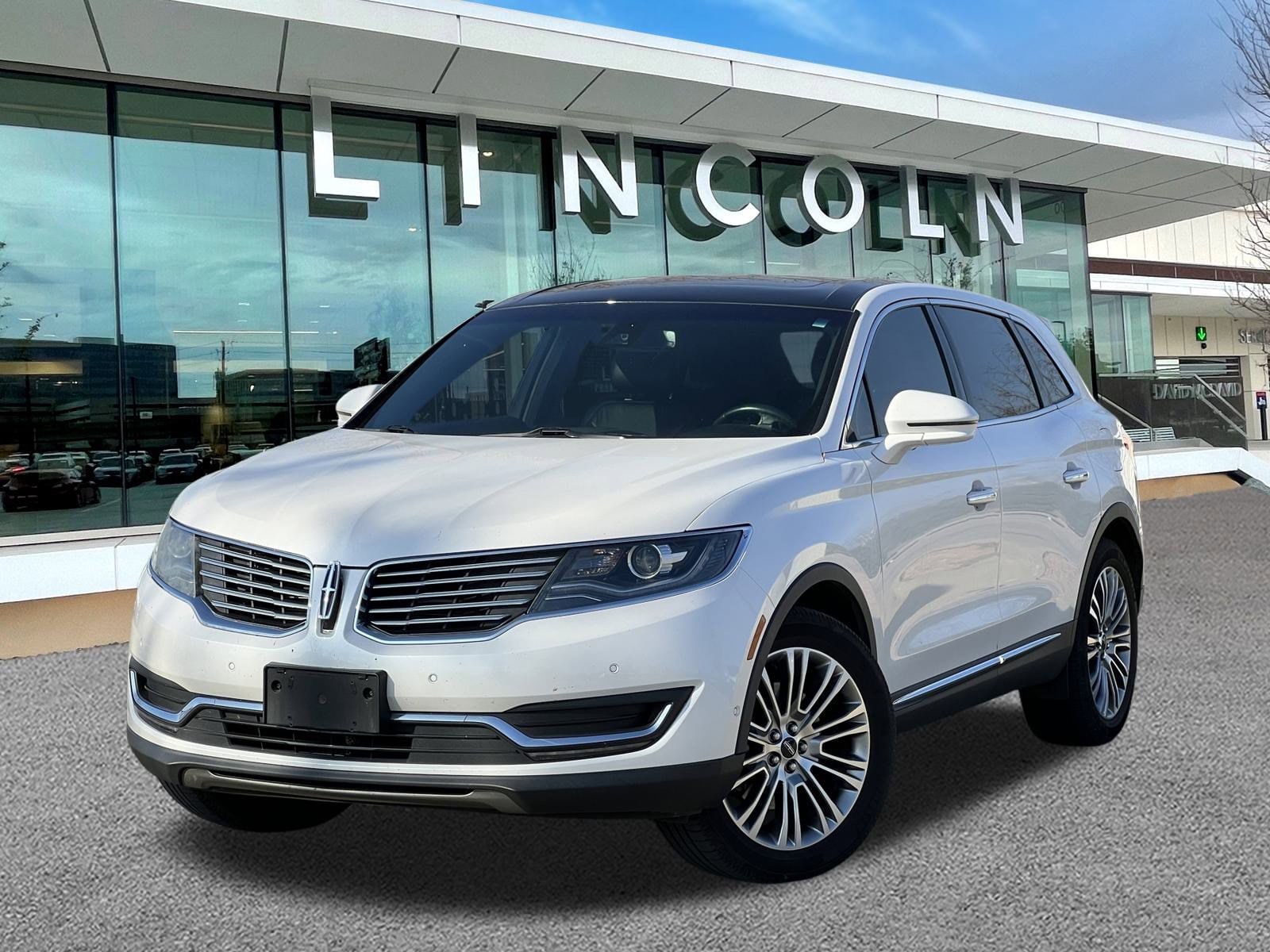 2018 Lincoln MKX Reserve's photo