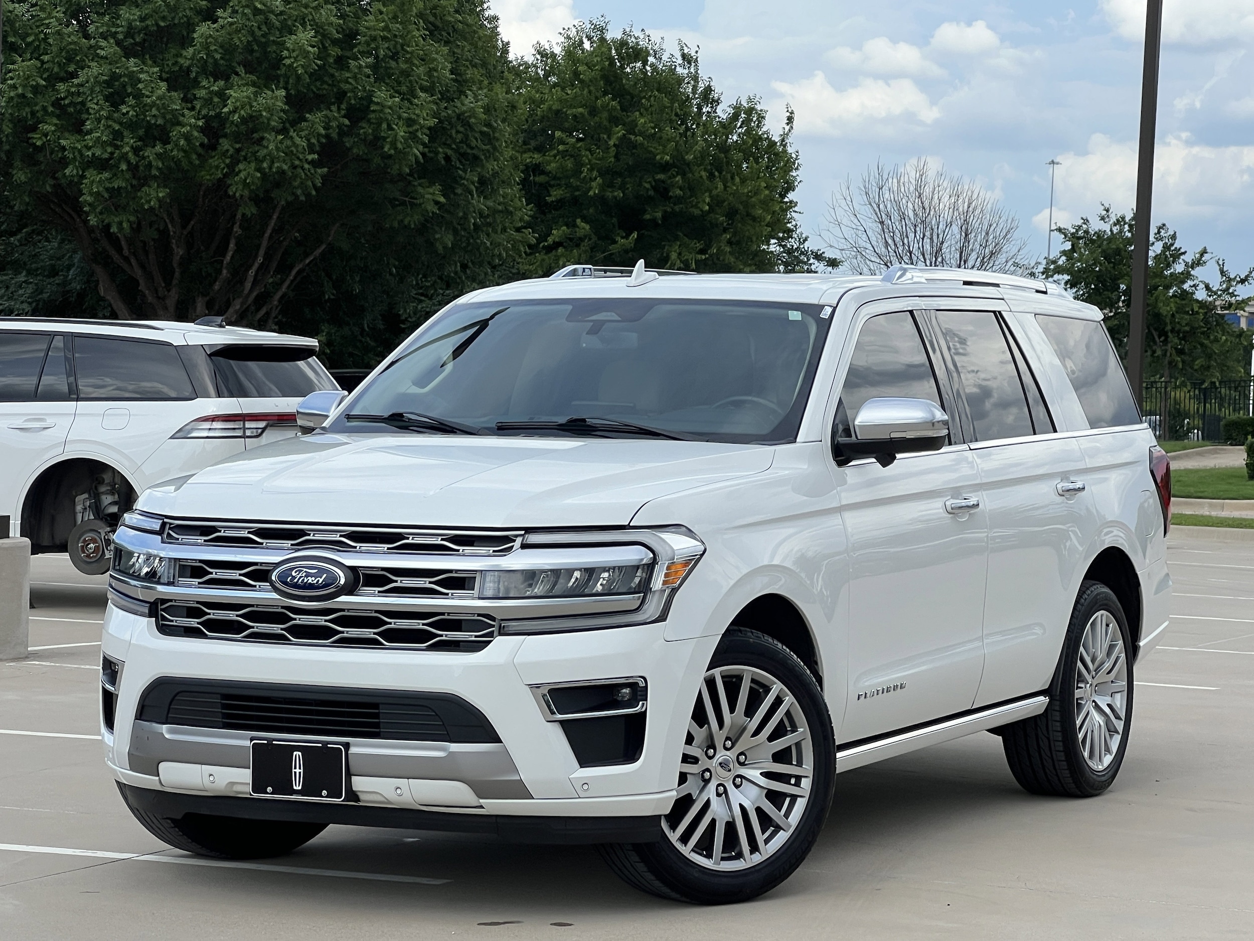 2022 Ford Expedition Platinum's photo