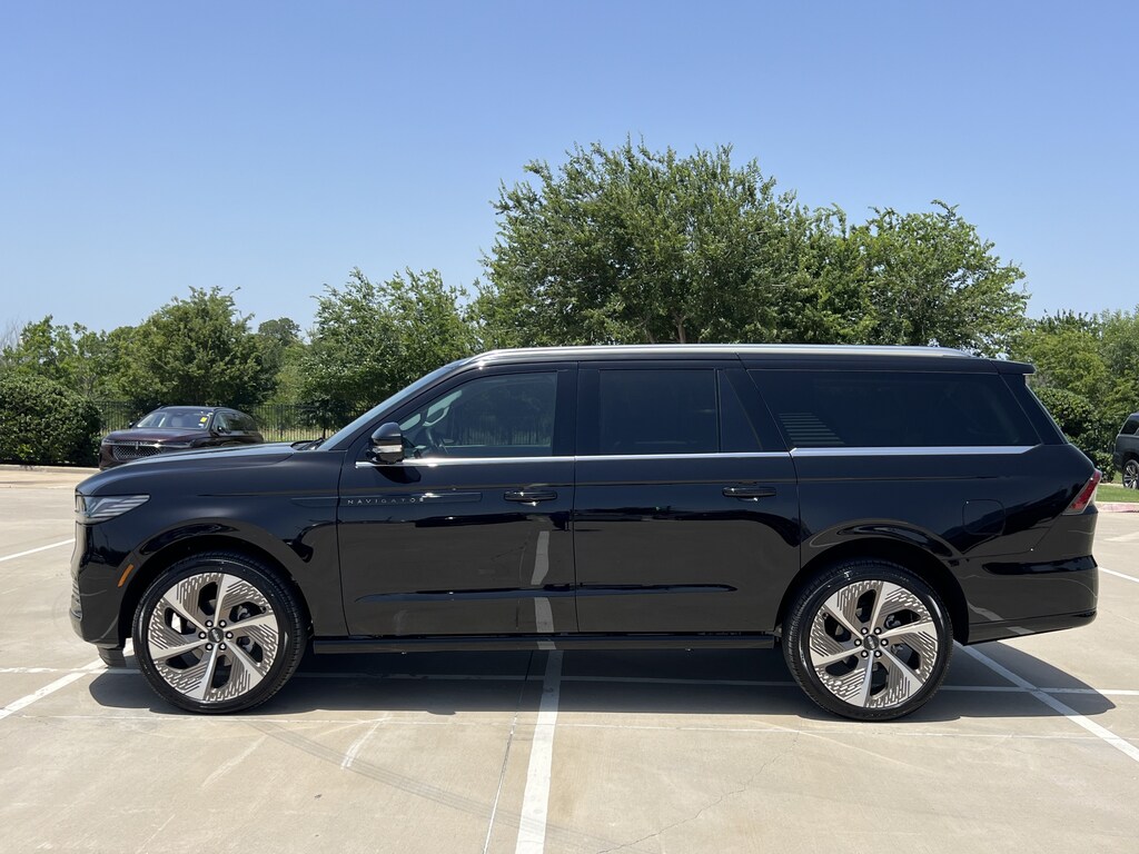 New 2026 Lincoln Navigator L Black Label SUV