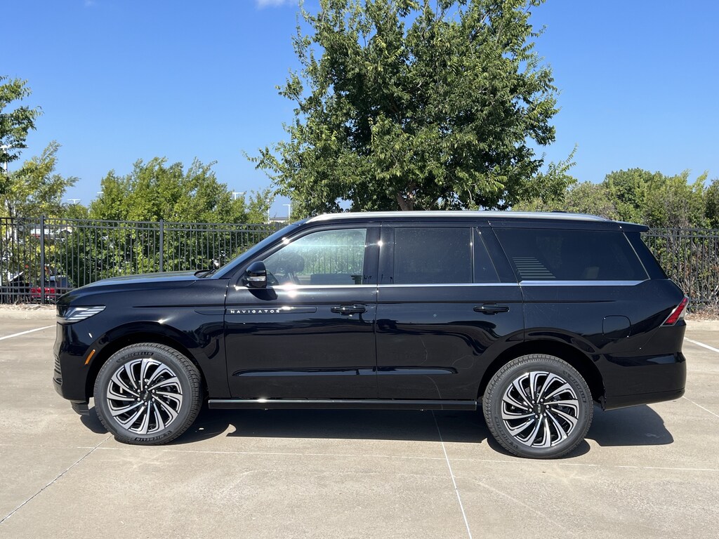 New 2027 Lincoln Navigator Black Label SUV