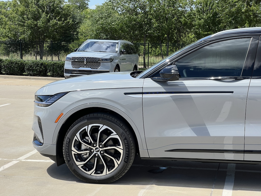 New 2026 Lincoln Nautilus Reserve SUV