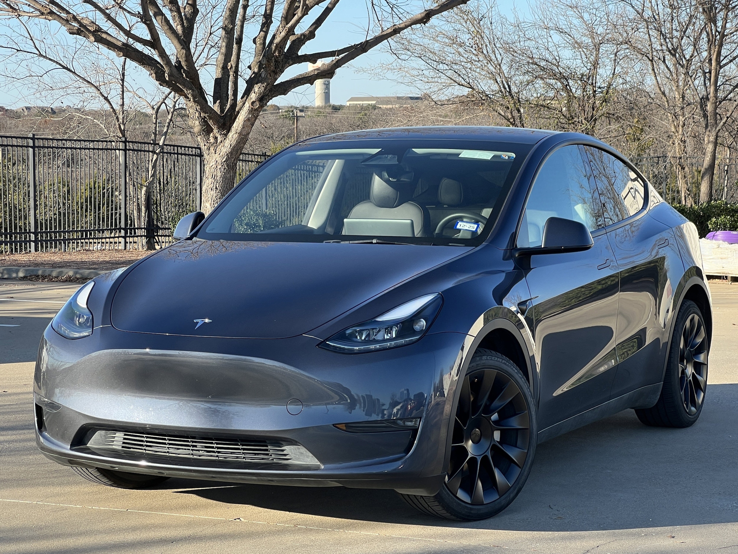 2023 Tesla Model Y Long Range's photo