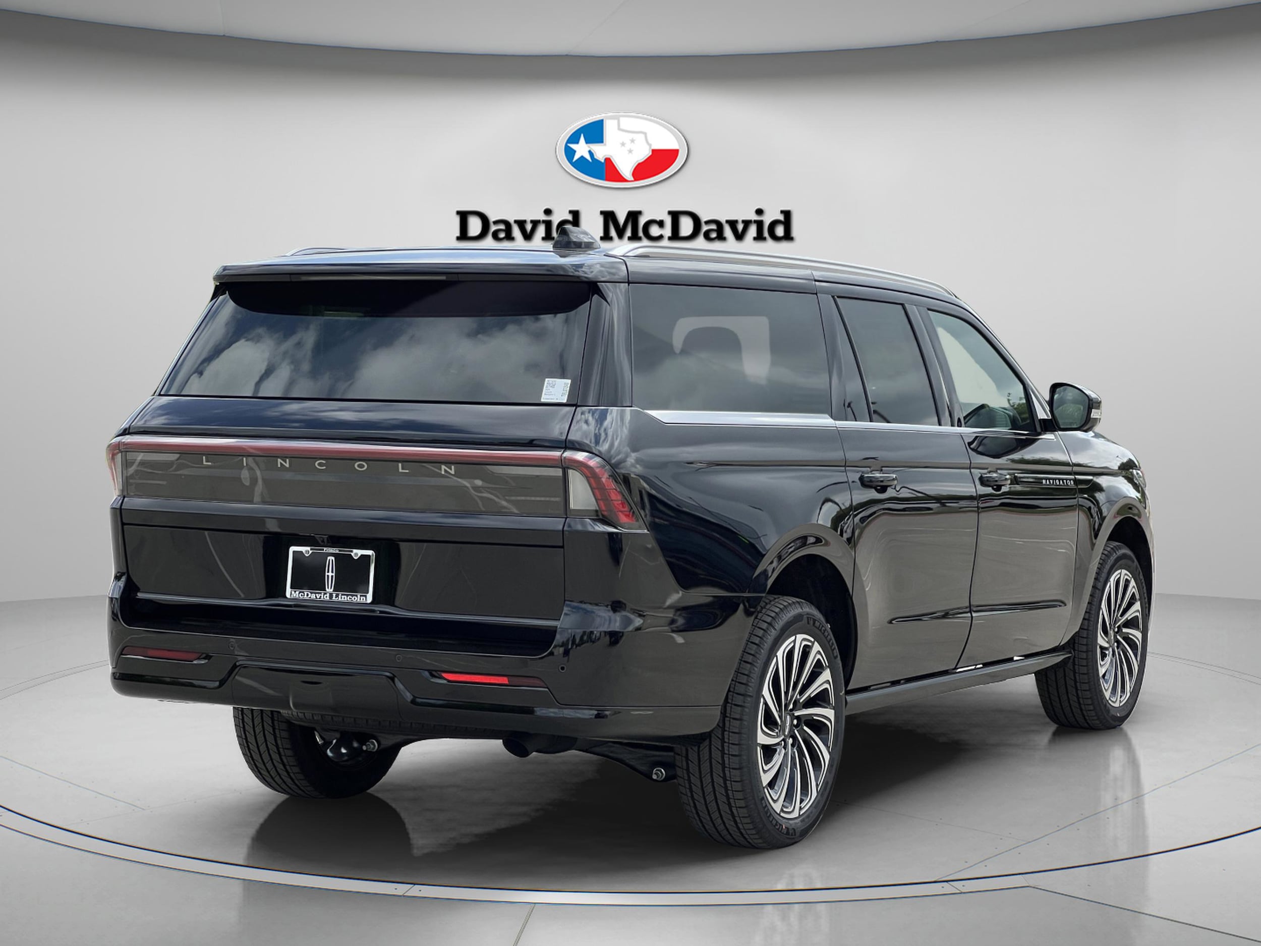 New 2026 Lincoln Navigator L For Sale at David McDavid | VIN