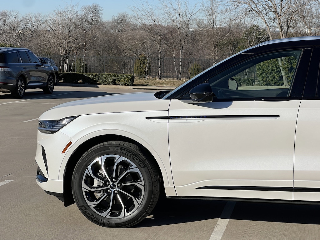 New 2026 Lincoln Nautilus Reserve SUV