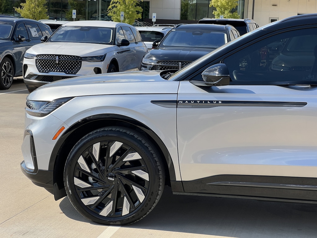 Certified 2025 Lincoln Nautilus Reserve SUV