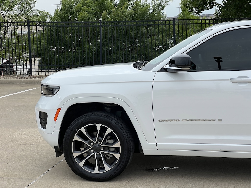 Used 2023 Jeep Grand Cherokee Overland SUV
