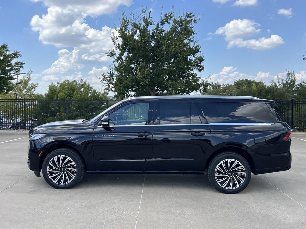 New 2027 Lincoln Navigator L Black Label SUV