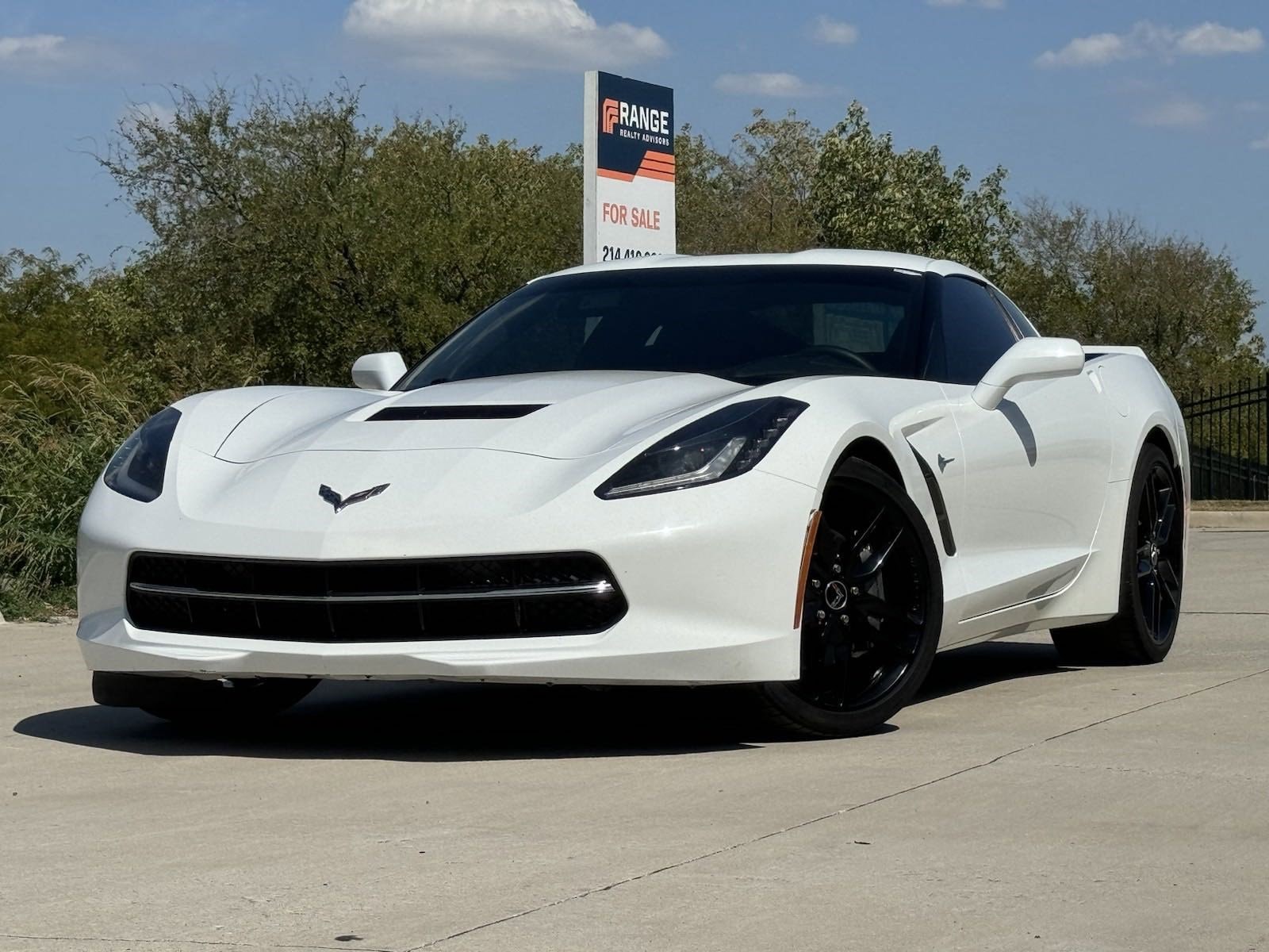 Used 2015 Chevrolet Corvette Base with VIN 1G1YD2D7XF5125294 for sale in Frisco, TX