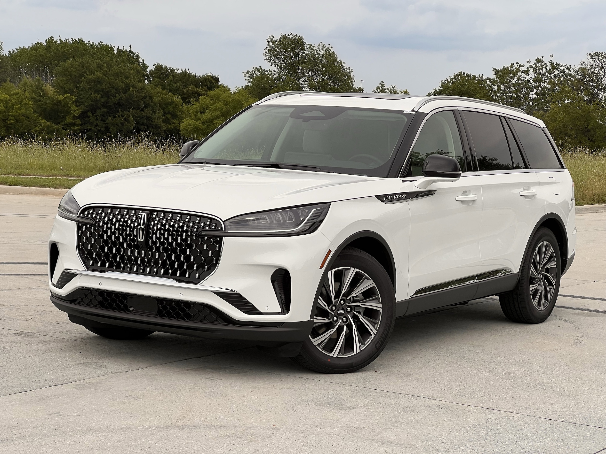 2026 Lincoln Aviator Premiere RWD's photo