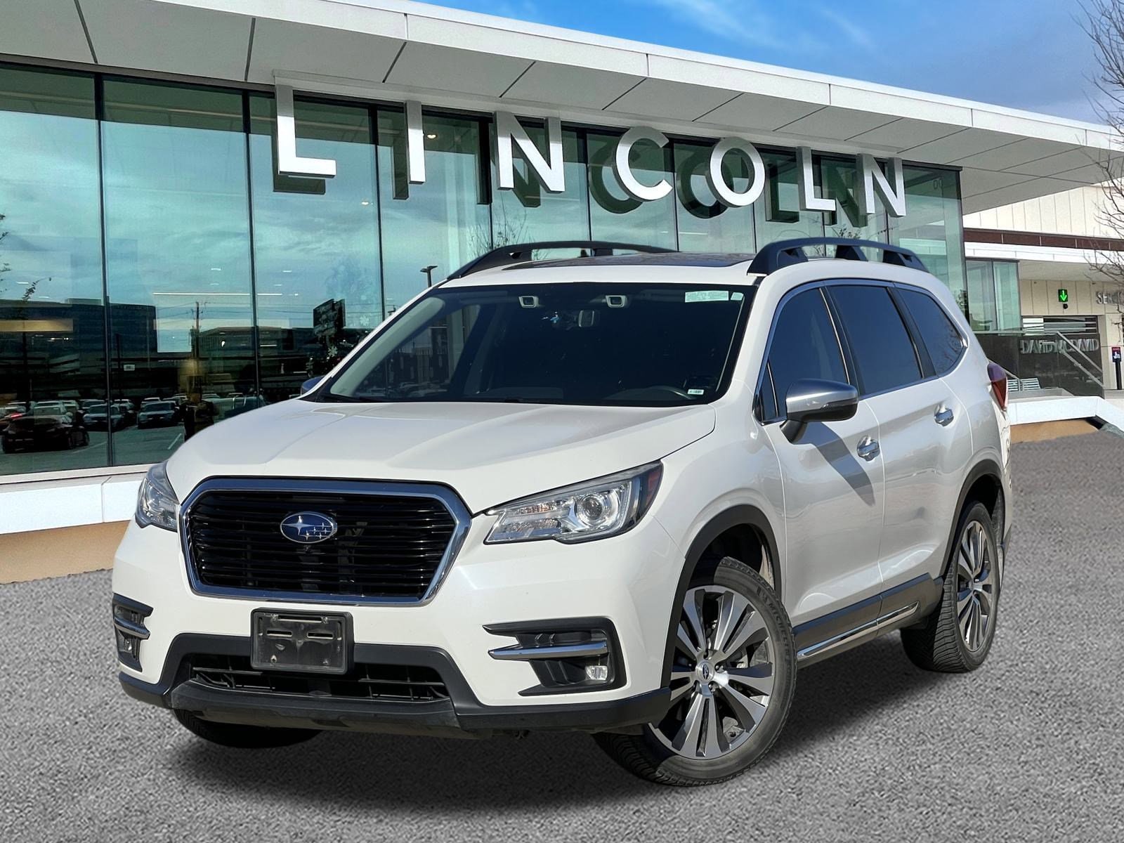 2021 Subaru Ascent Touring's photo