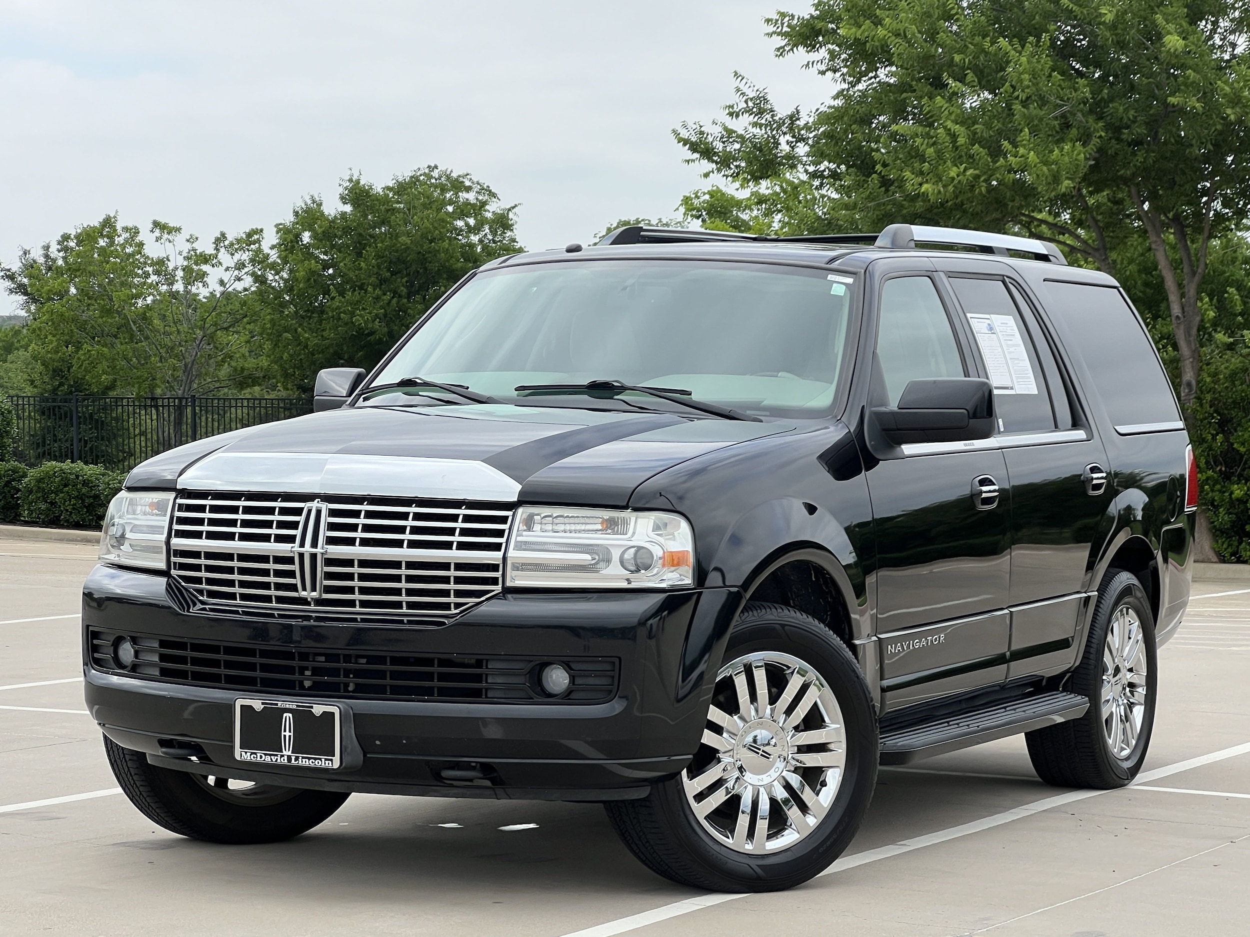 Jada 8月末まで LINCOLN NAVIGATOR Jada様専用 8月末まで LINCOLN NAVIGATOR - メルカリ