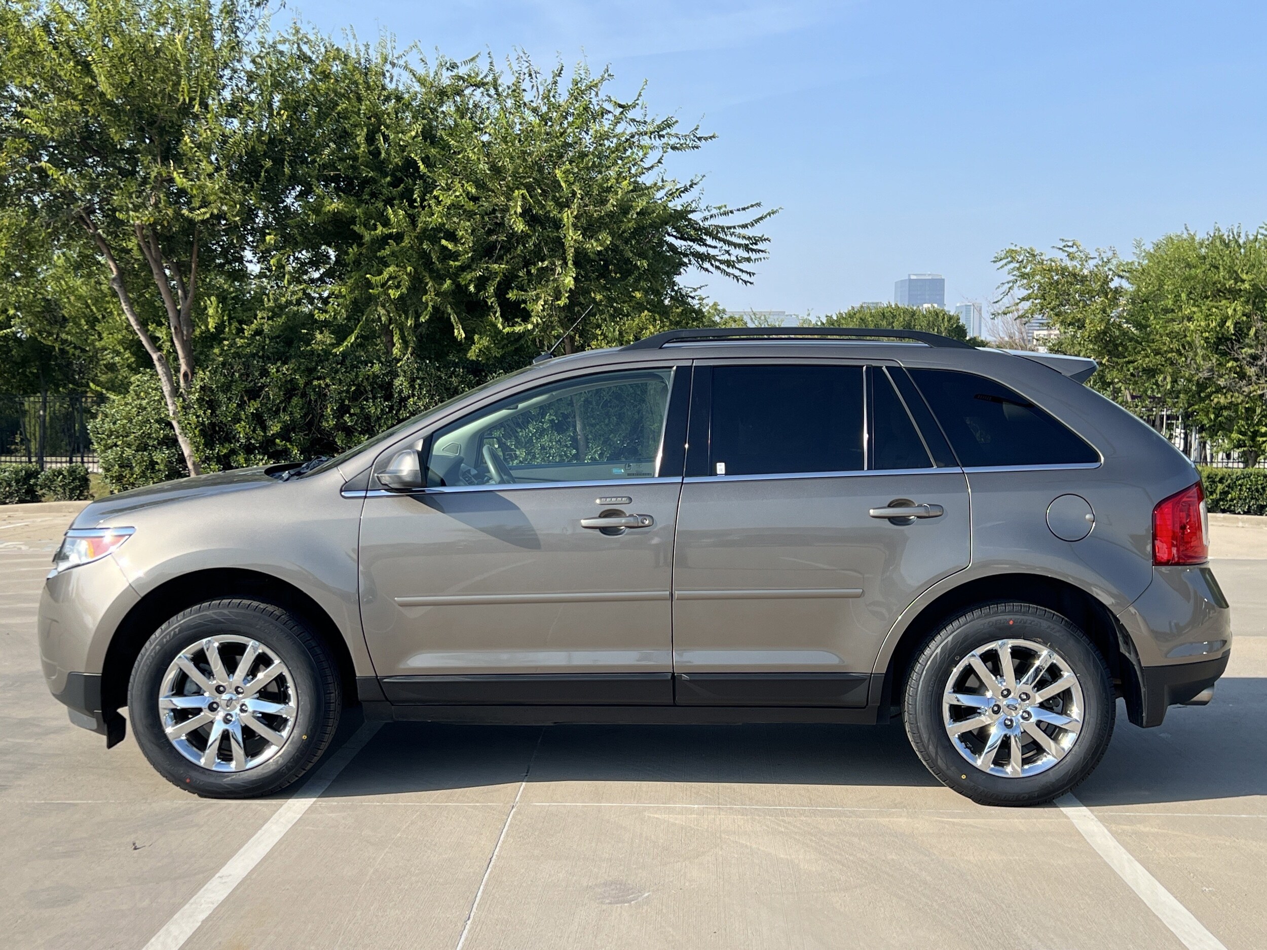 2014 Ford Edge Limited photo 3