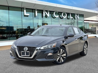 2022 Nissan Altima 2.5 SV Sedan