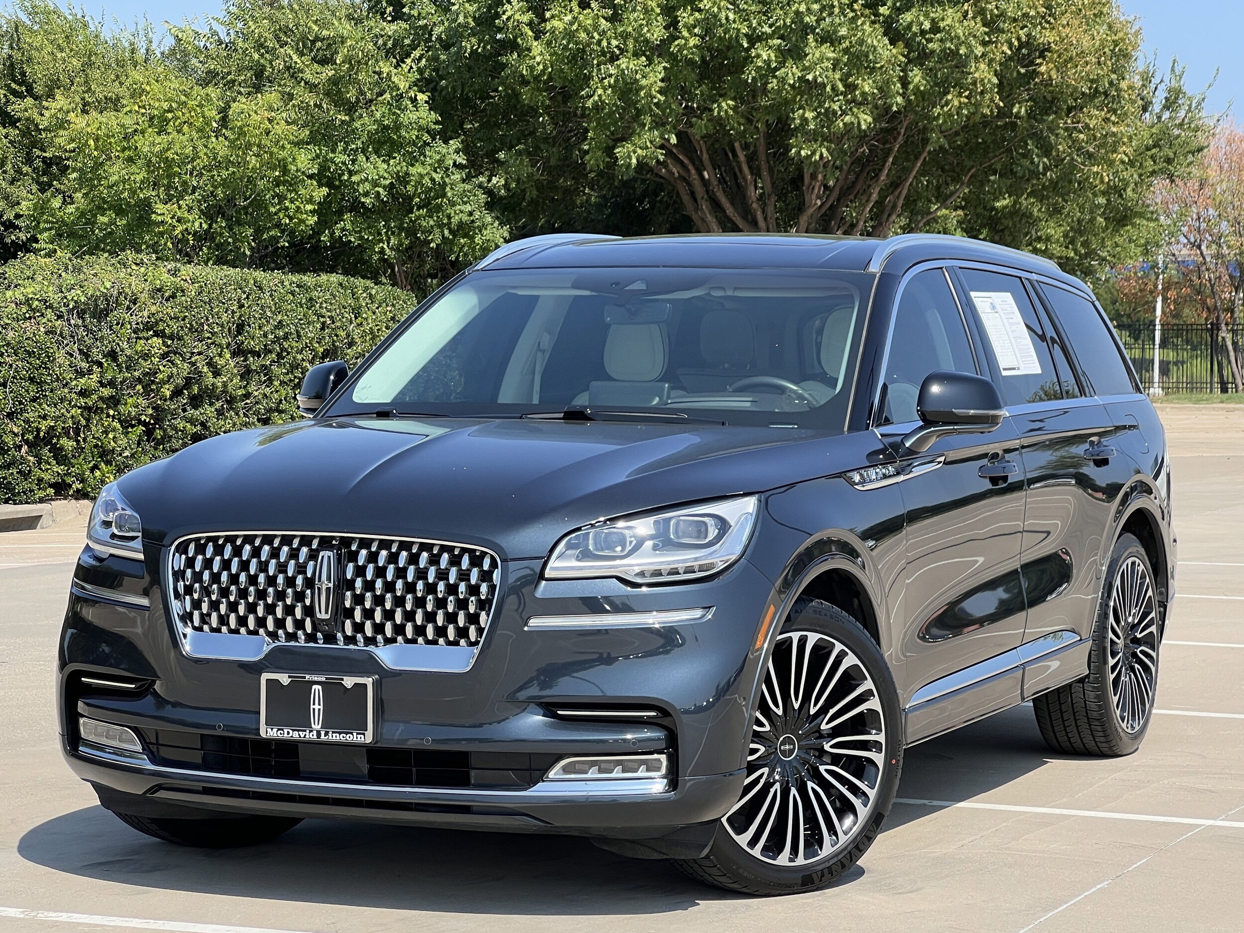 2023 Lincoln Aviator Black Label photo 2