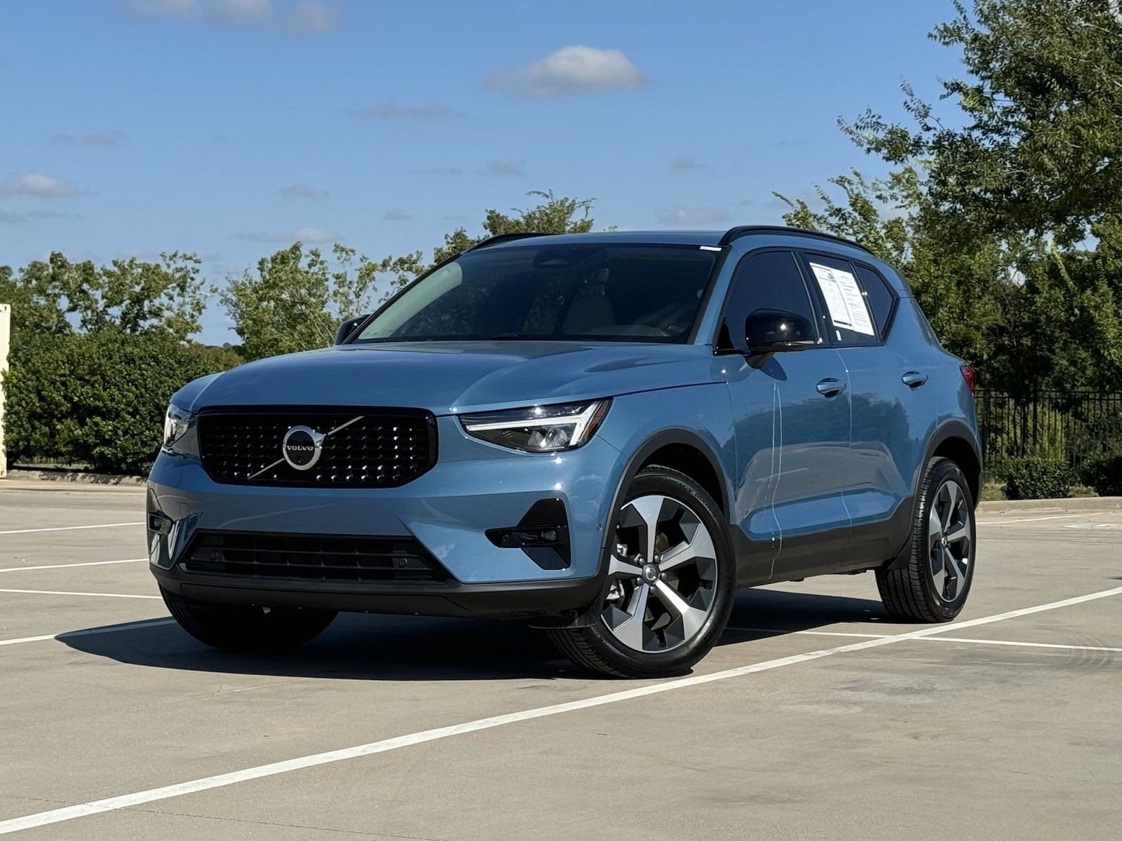 Used 2025 Volvo XC40 Plus with VIN YV4L12UC3S2452877 for sale in Frisco, TX