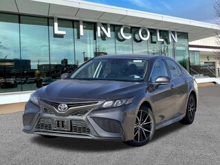 2021 Toyota Camry SE Sedan