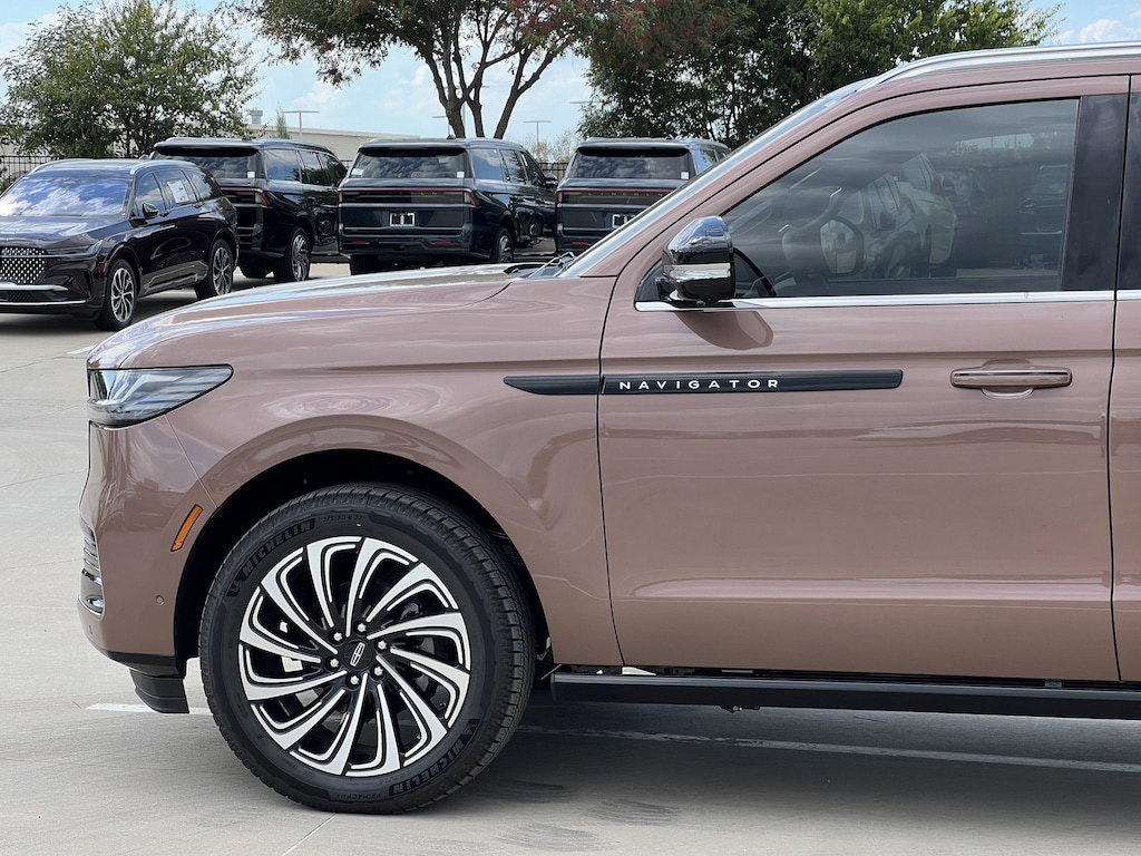 New 2025 Lincoln Navigator L Black Label SUV