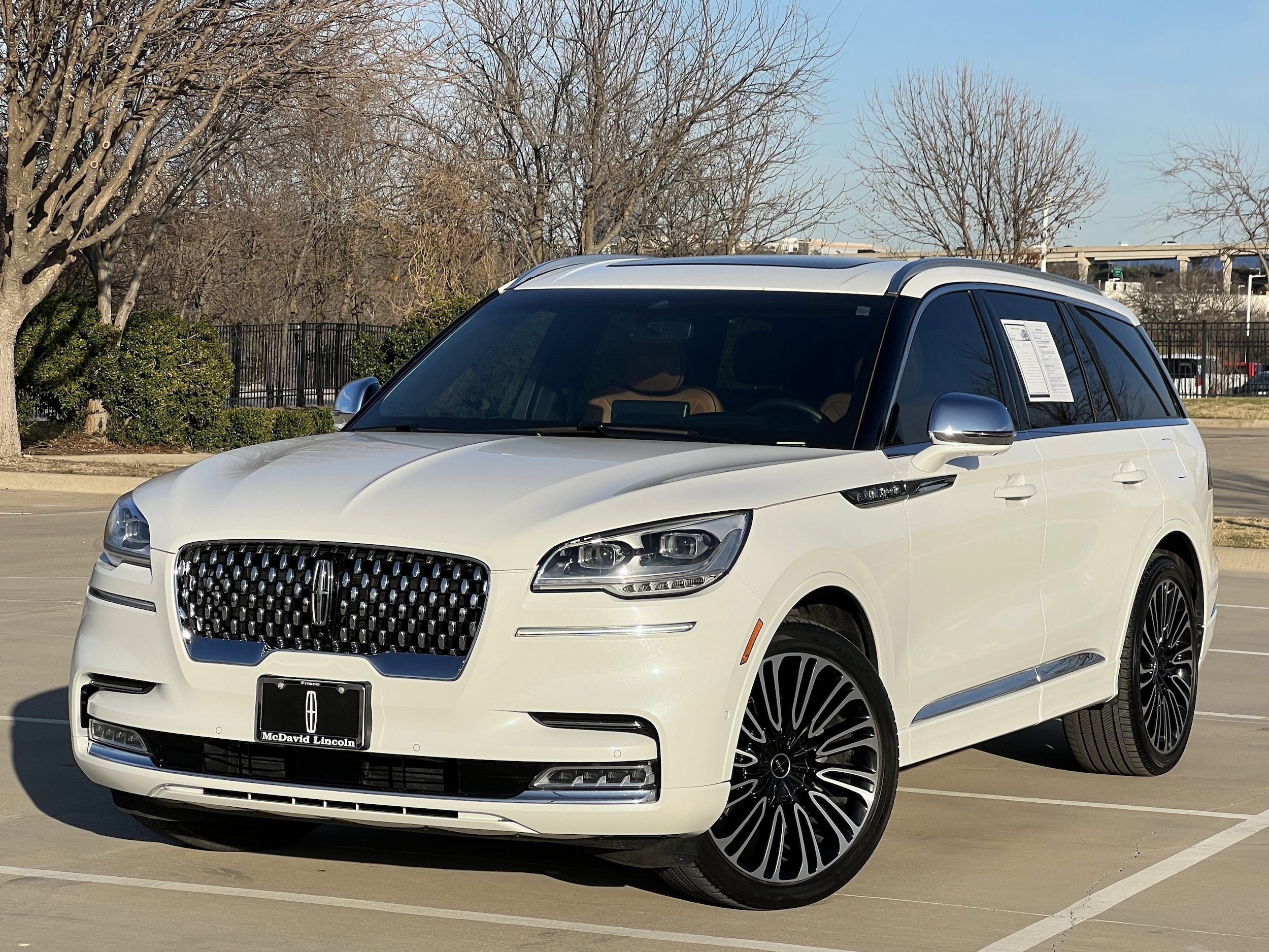 2022 Lincoln Aviator Black Label's photo