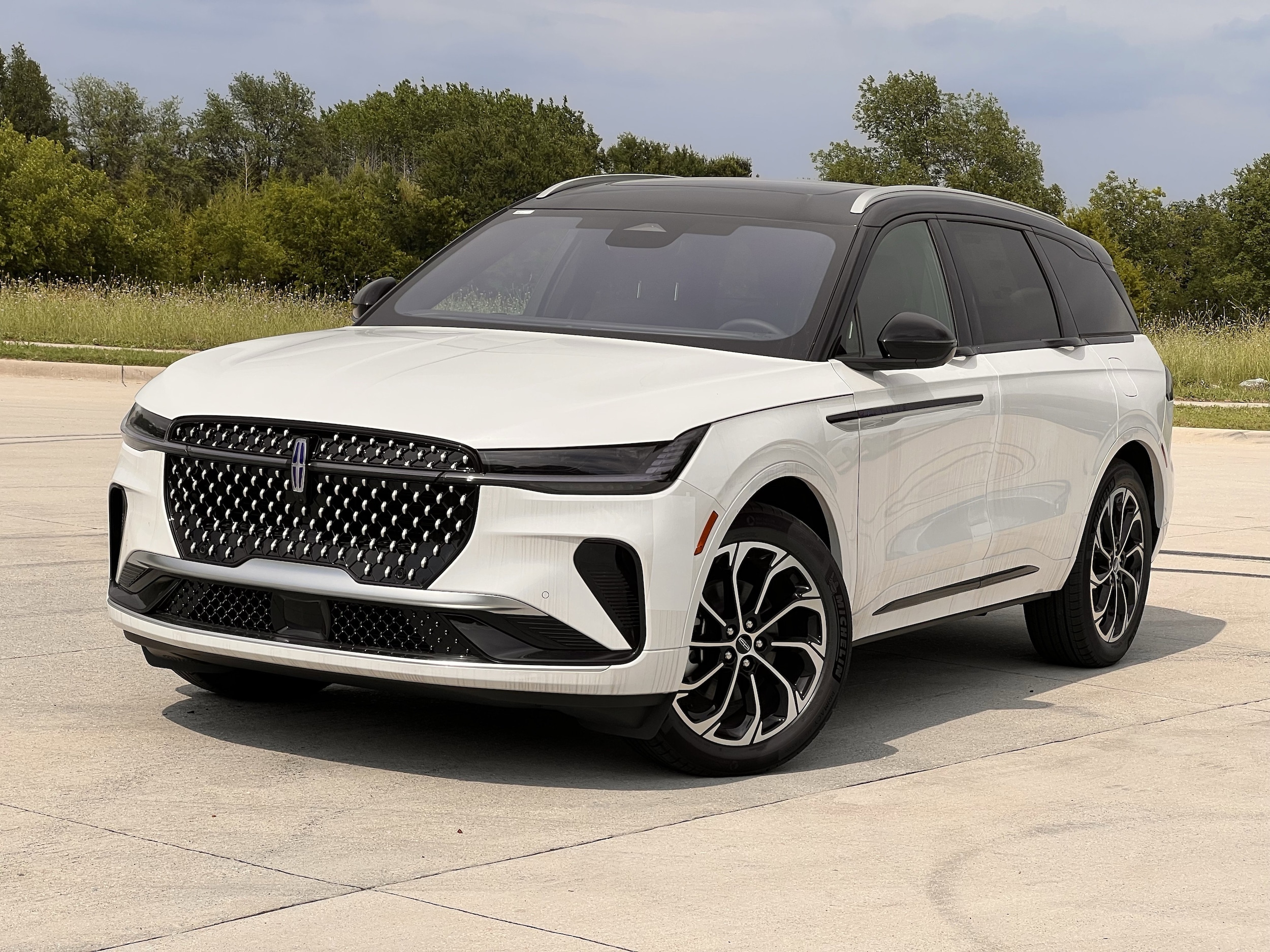 2026 Lincoln Nautilus Reserve AWD's photo