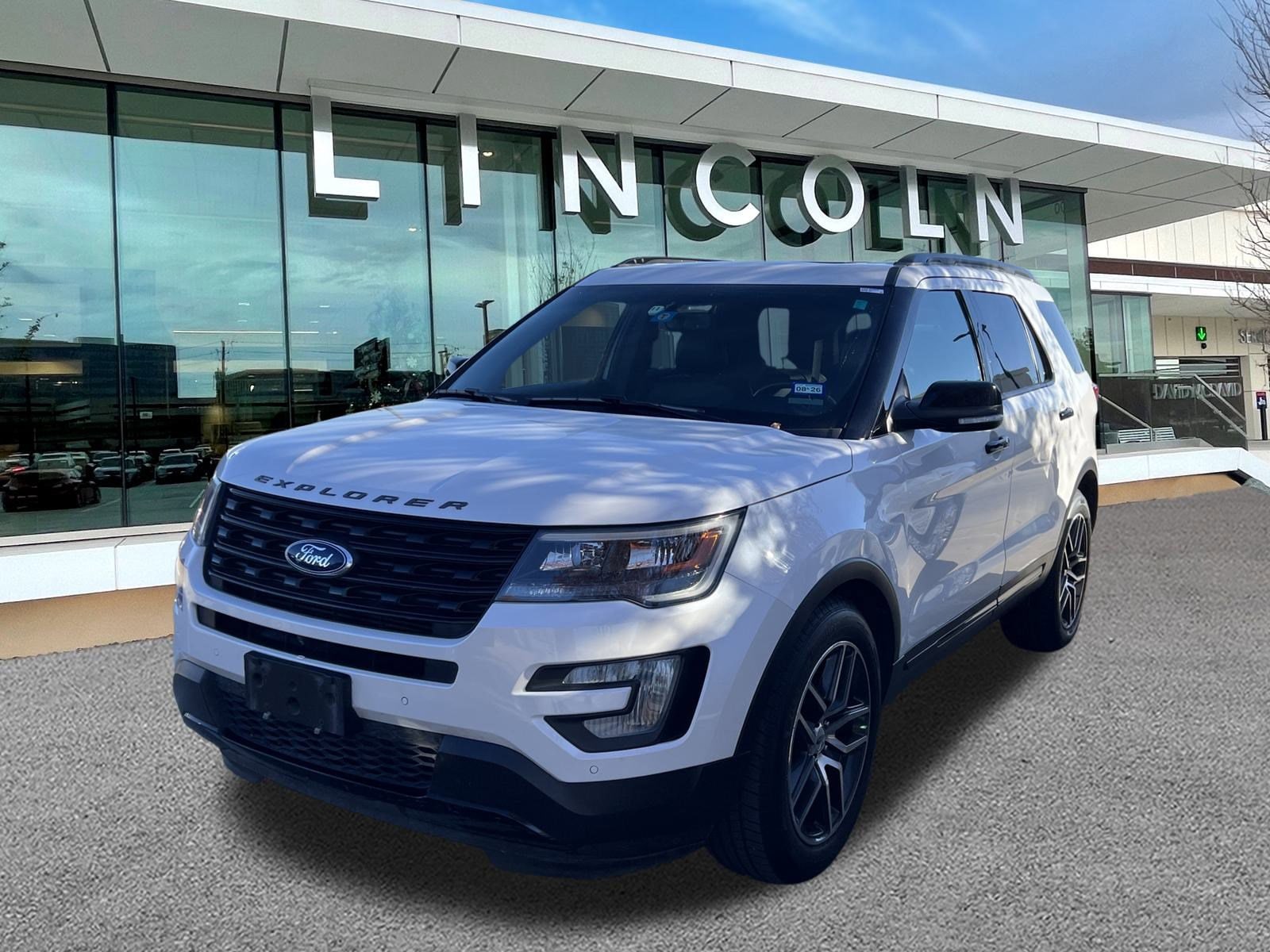 2016 Ford Explorer Sport's photo